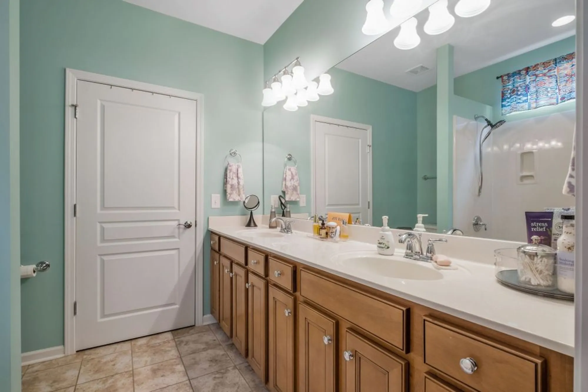 Property Slideshow image 15 of 32 | 220 old towne dr, Mount Juliet, TN, 37122