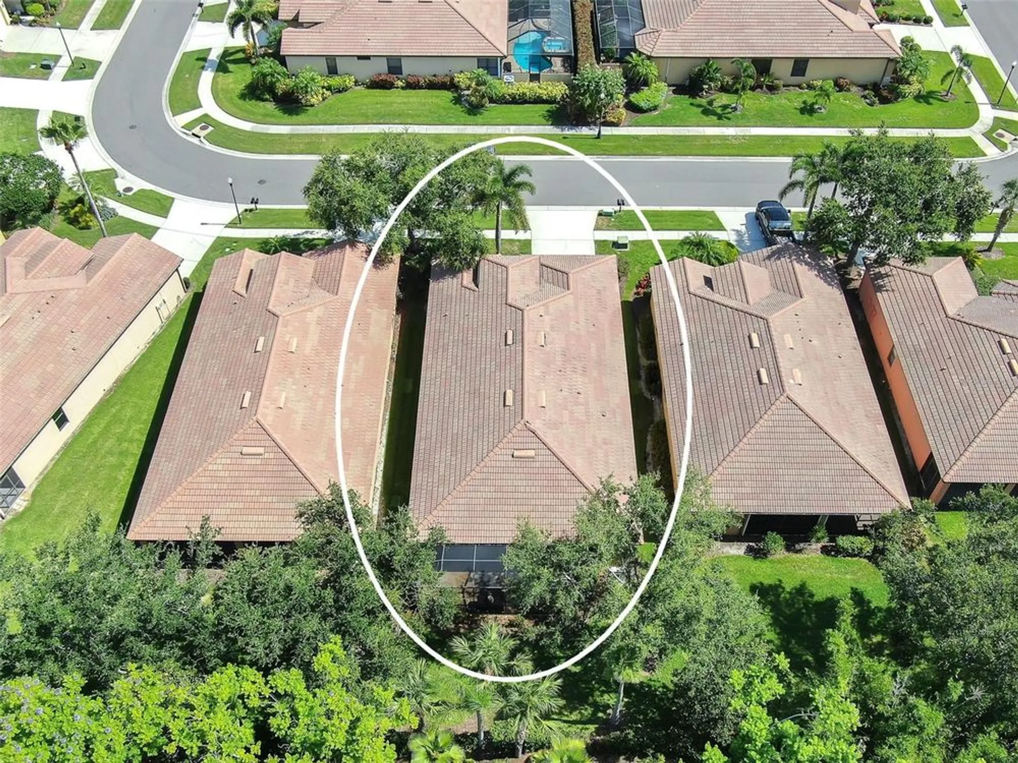 Property Slideshow image 26 of 51 | 321 silver falls dr, Apollo Beach, FL, 33572