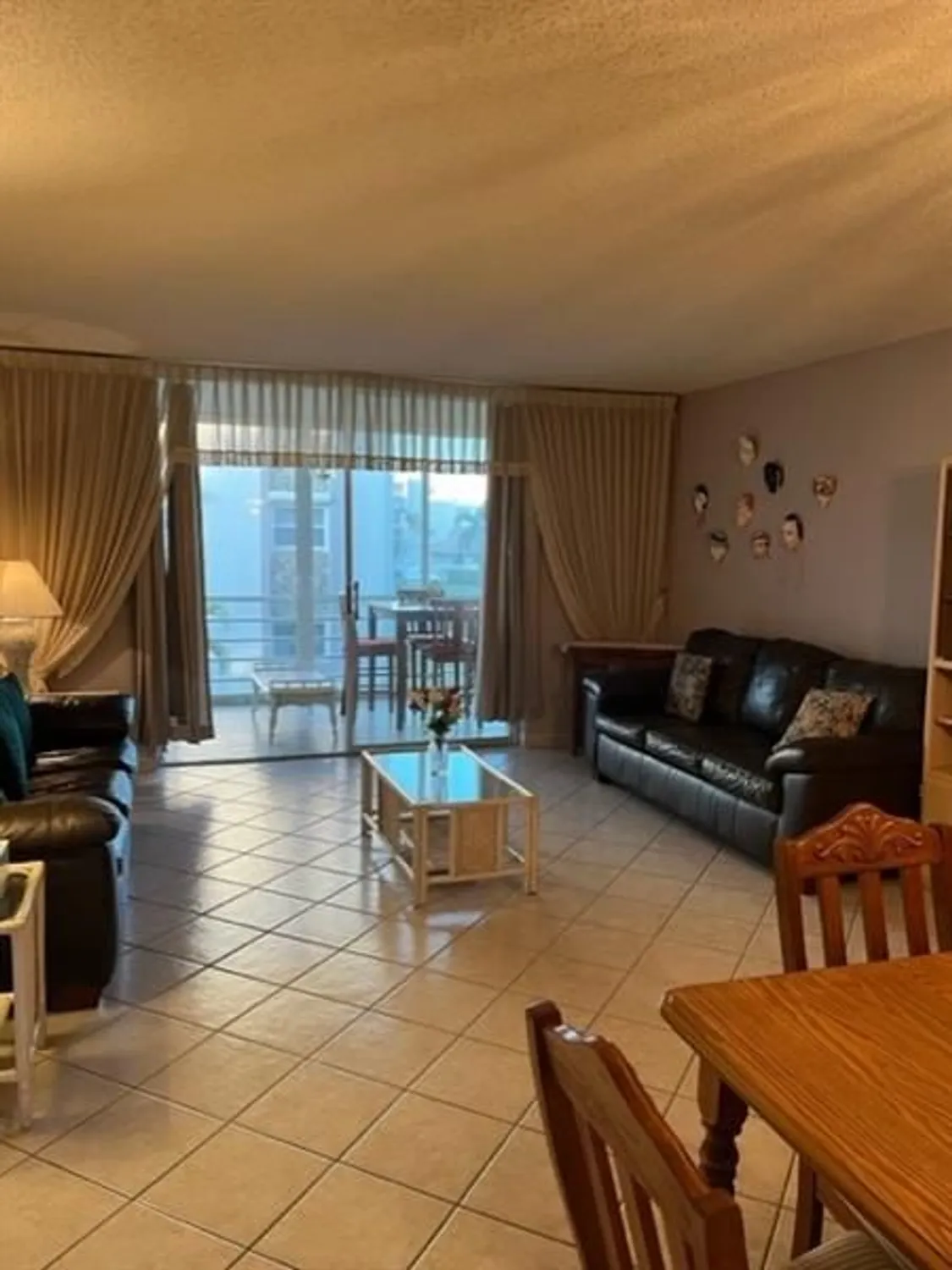 Property Slideshow image 6 of 22 | 315 se 11th ter 203, Dania Beach, FL, 33004