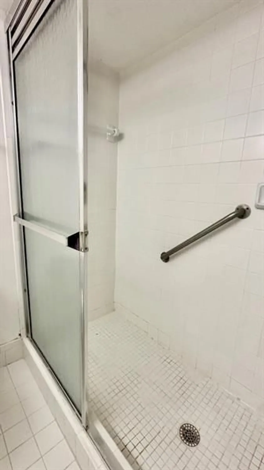 Property Slideshow image 10 of 29 | 6090 n sabal palm blvd 108, Tamarac, FL, 33319