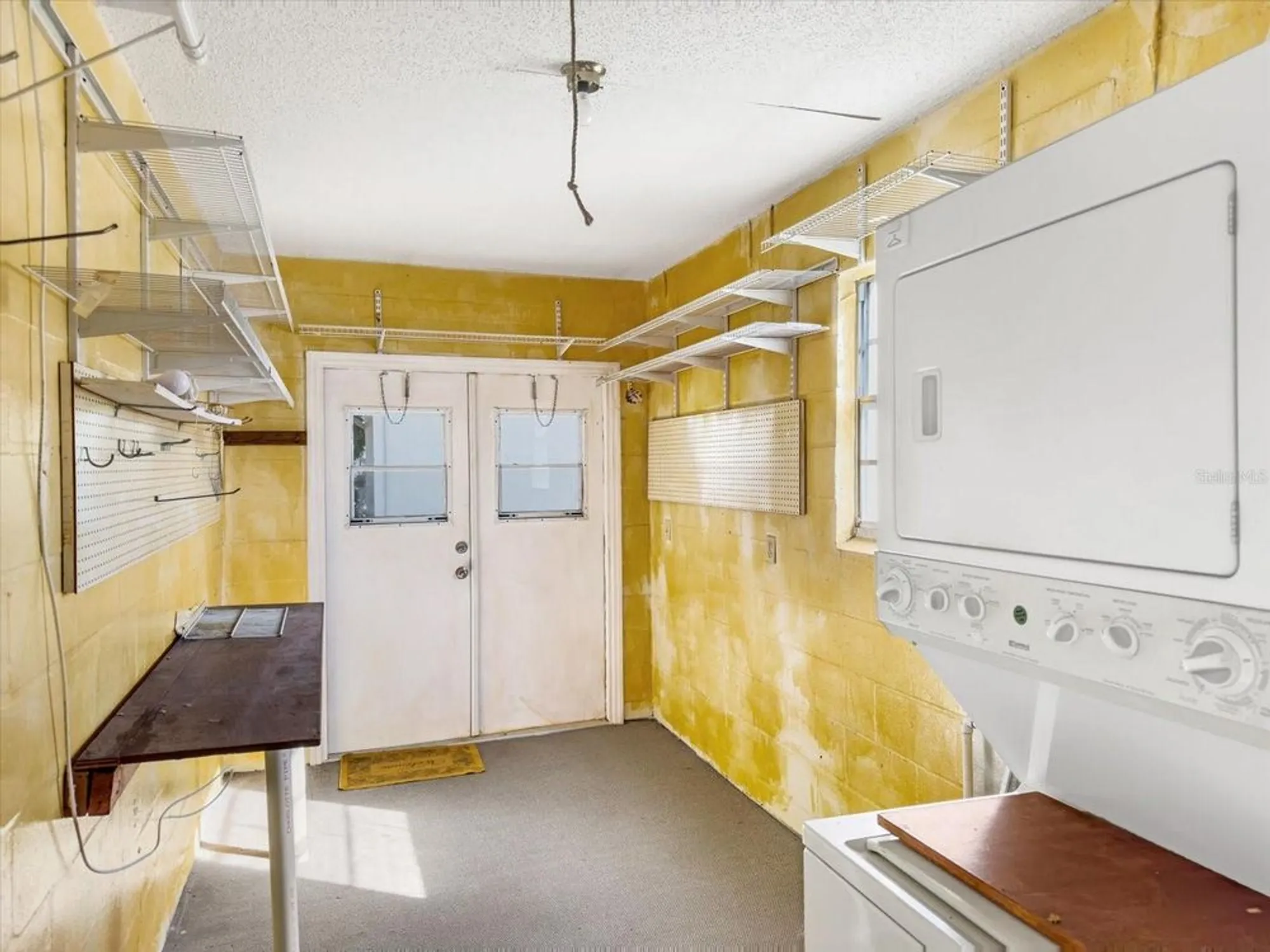 Property Slideshow image 15 of 25 | 2205 grenadier dr, Sun City Center, FL, 33573