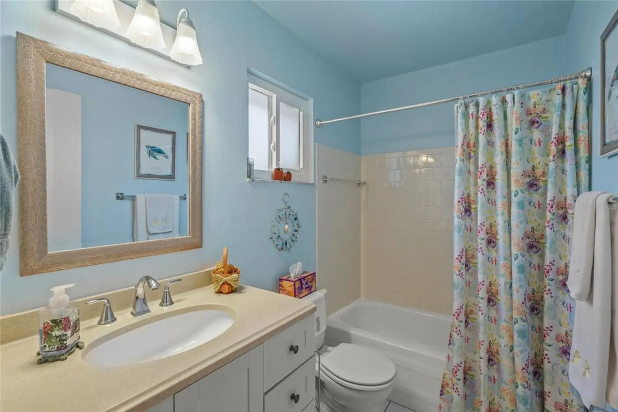 Property Slideshow image 29 of 41 | 1325 glen oaks dr 133, Sarasota, FL, 34232