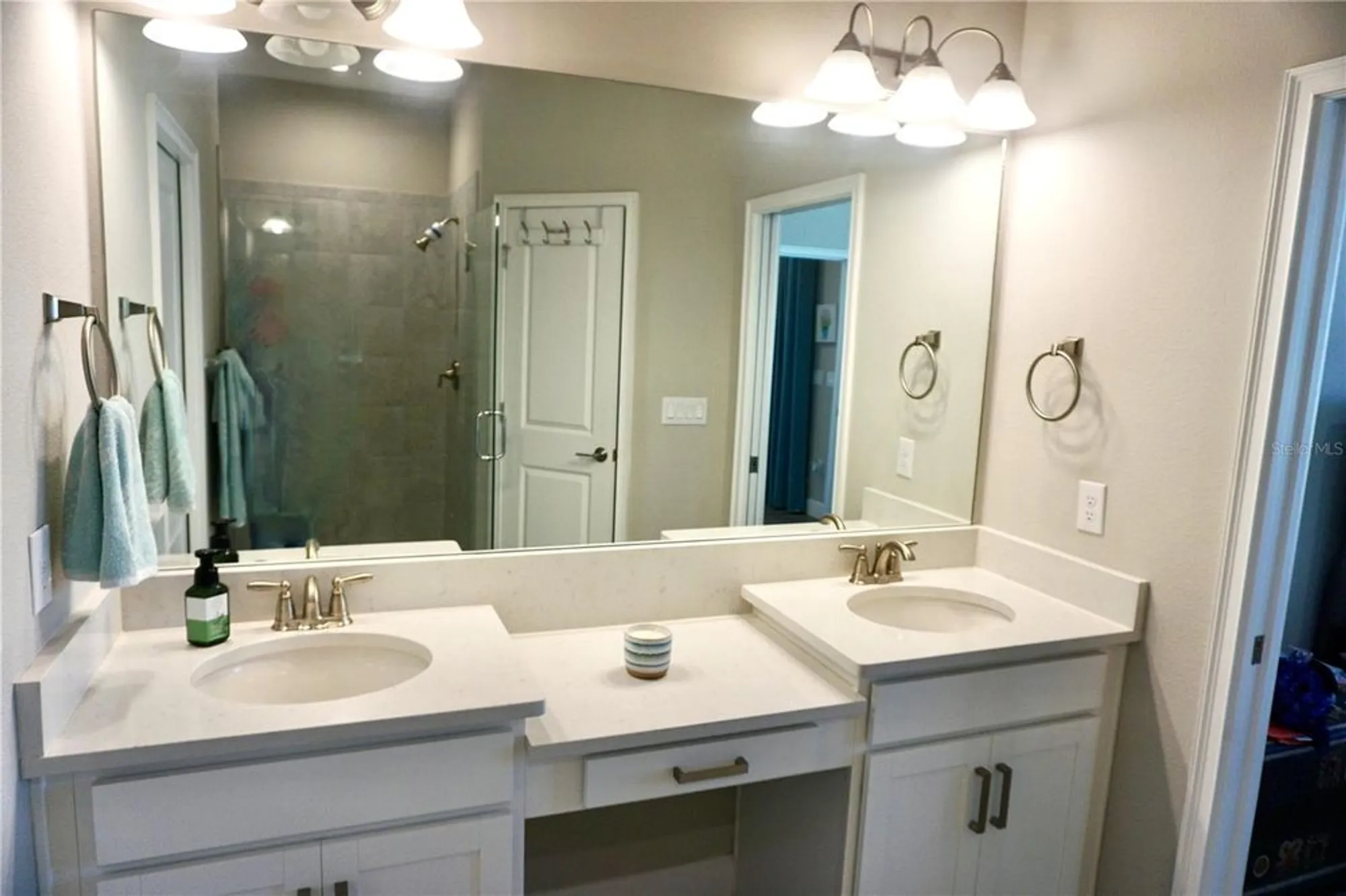 Property Slideshow image 9 of 34 | 5426 rushmere ct, Palmetto, FL, 34221