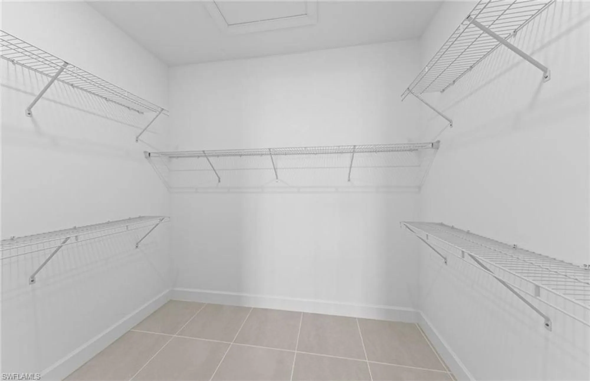 Property Slideshow image 11 of 28 | 12646 pyrite ct, Alva, FL, 33920