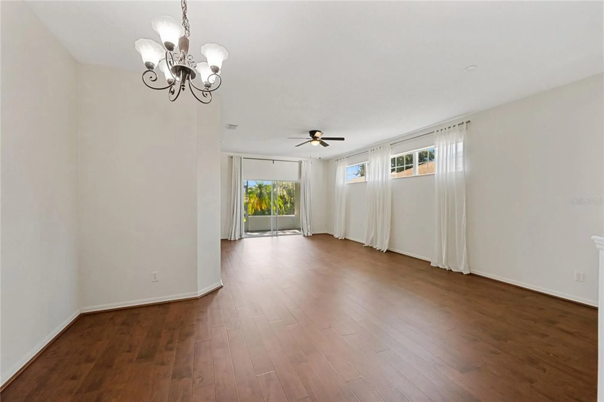 Property Slideshow image 14 of 64 | 5676 gulf stream st, Tavares, FL, 32778