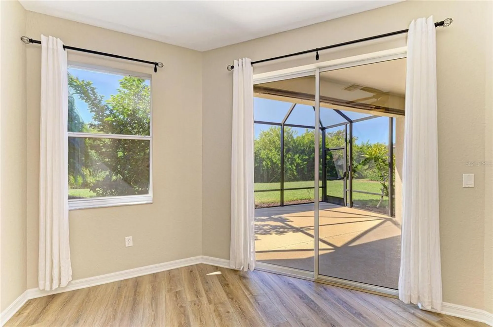 Property Slideshow image 23 of 63 | 350 river enclave ct, Bradenton, FL, 34212