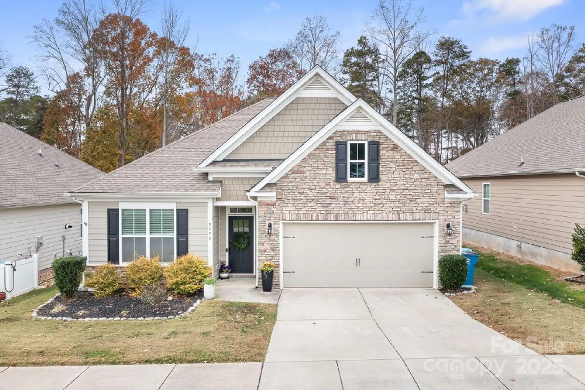 Property Slideshow image 1 of 31 | 3779 summer haven dr, Sherrills Ford, NC, 28673