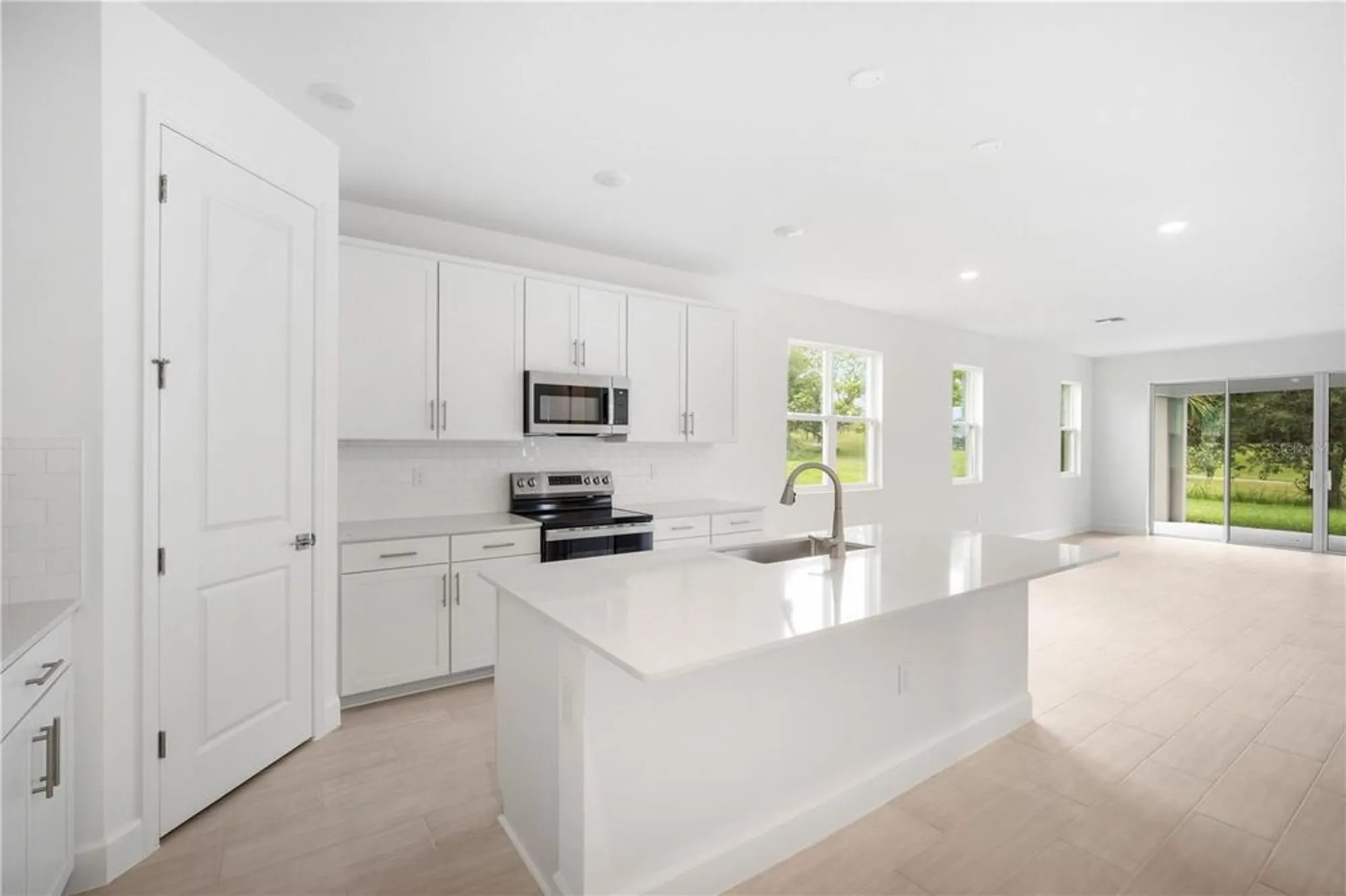 Property Slideshow image 11 of 46 | 9229 players dr, Weeki Wachee, FL, 34613