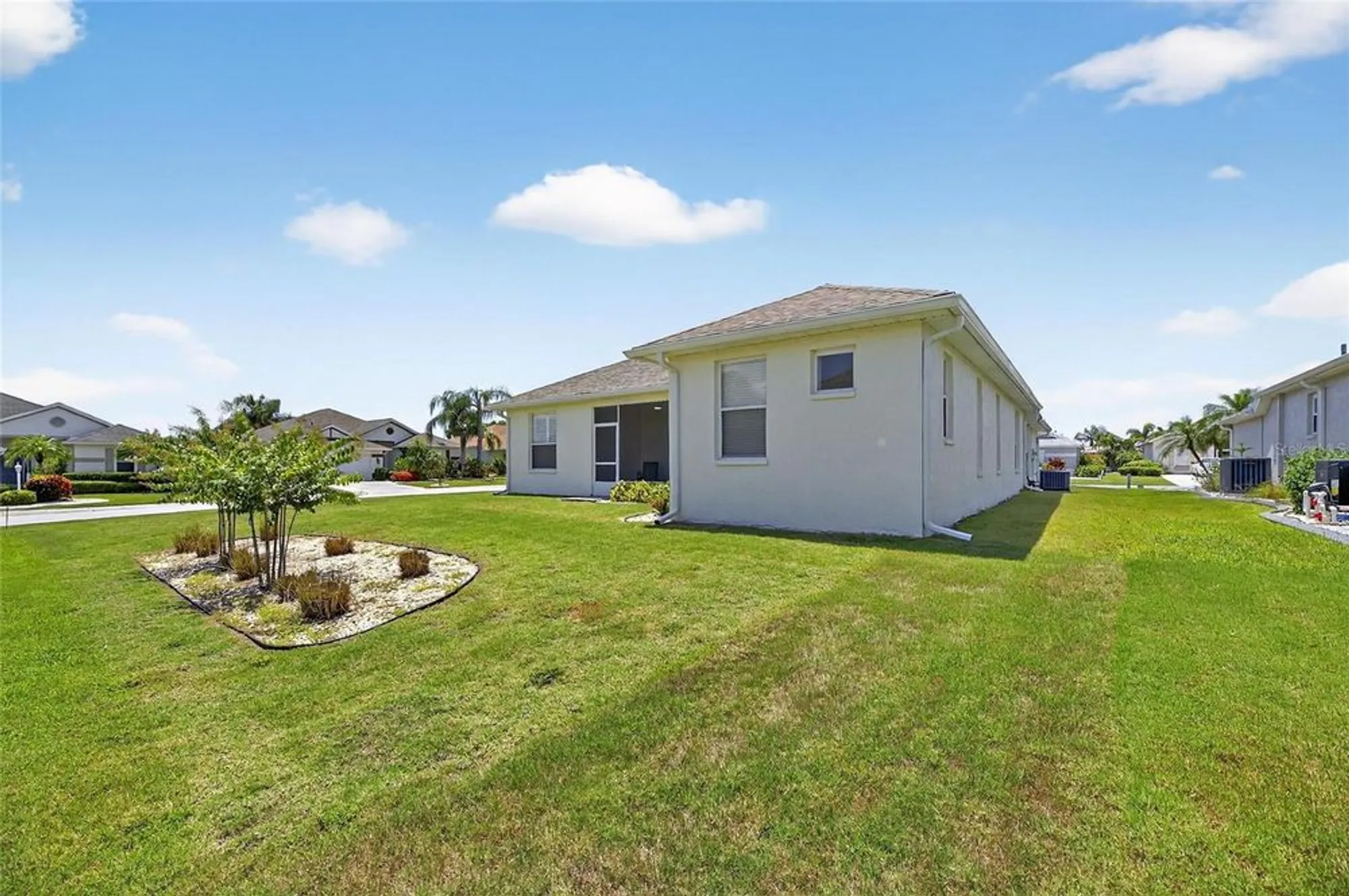 Property Slideshow image 43 of 49 | 1103 villeroy dr, Sun City Center, FL, 33573