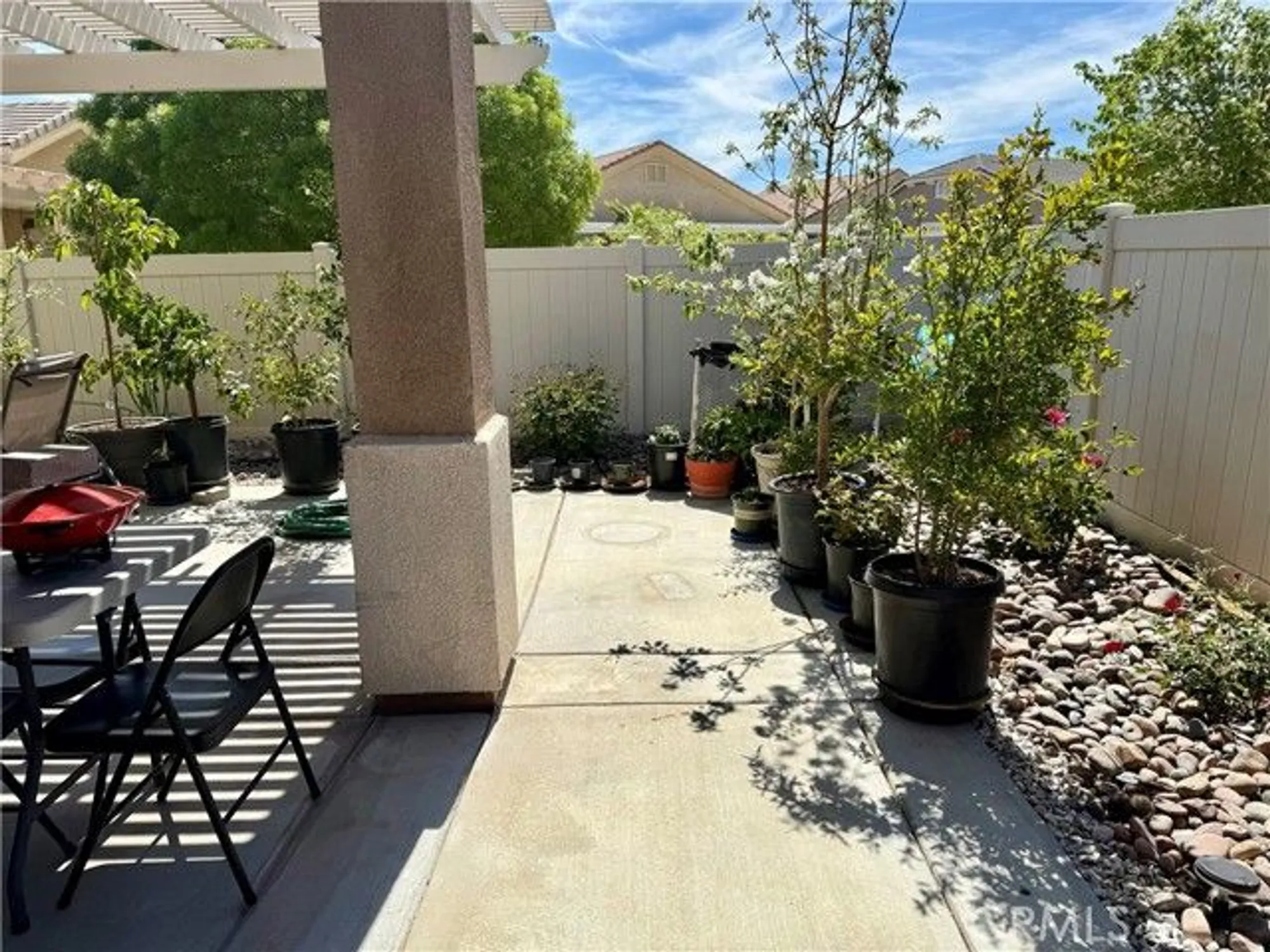 Property Slideshow image 31 of 42 | 10485 nobleton rd, Apple Valley, CA, 92308