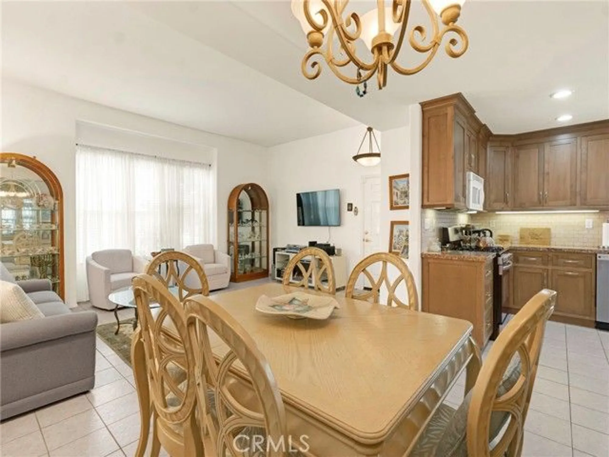 Property Slideshow image 11 of 31 | 5621 daisy st, Simi Valley, CA, 93063