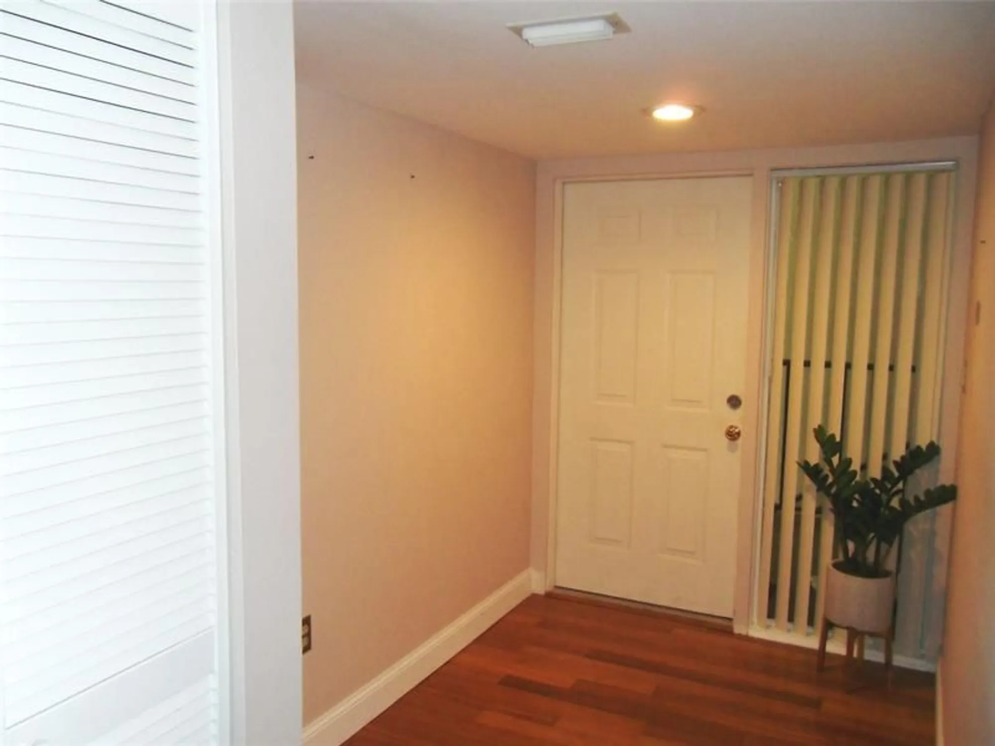 Property Slideshow image 11 of 28 | 3500 twin lakes ter apt 202, Fort Pierce, FL, 34951