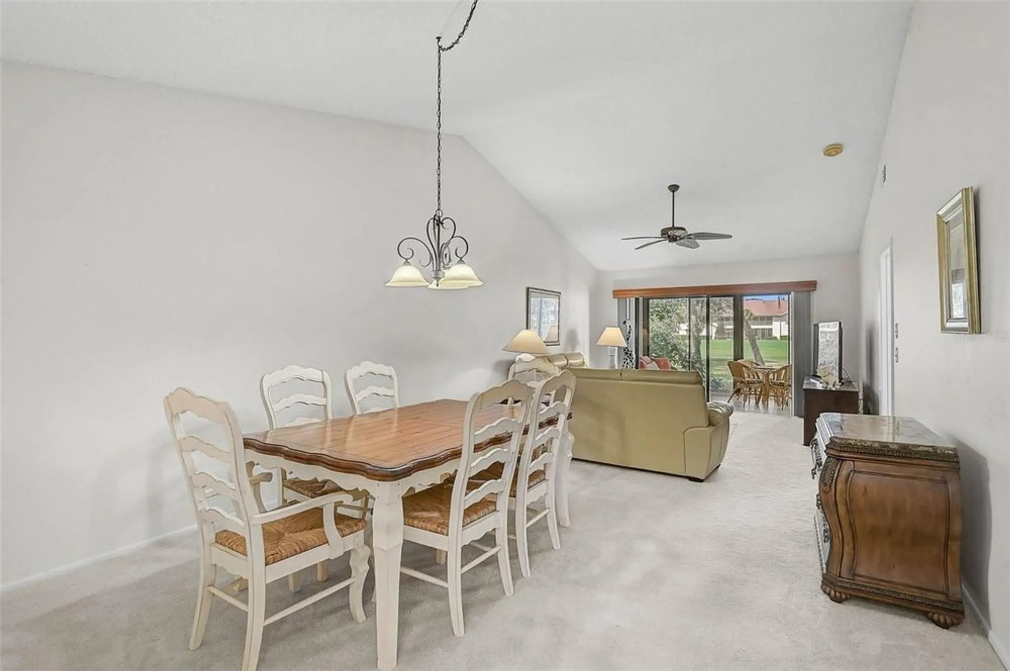 Property Slideshow image 10 of 31 | 5633 avista dr, Sarasota, FL, 34243