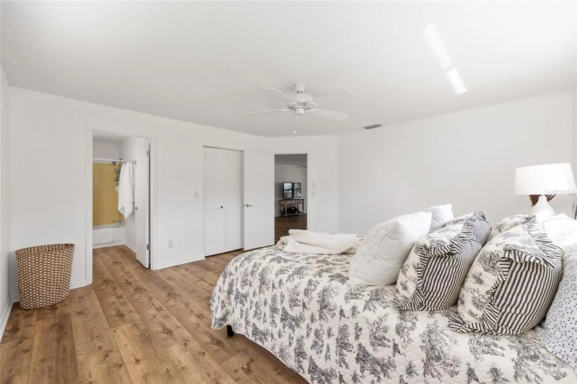 Property Slideshow image 30 of 35 | 8630 sw 94th ln a, Ocala, FL, 34481