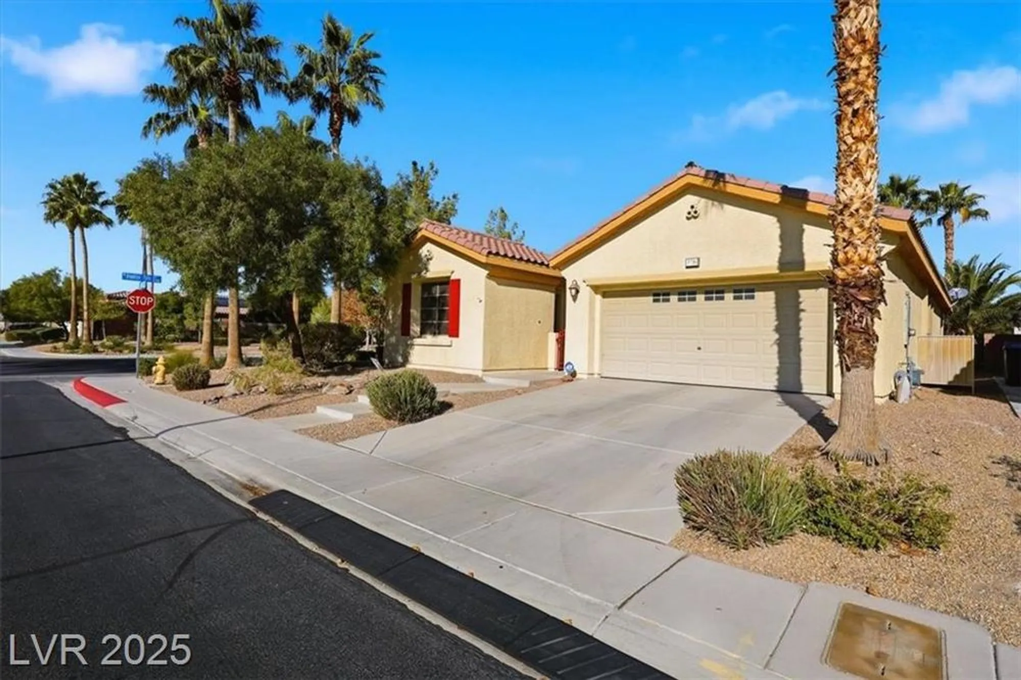 Property Slideshow image 5 of 38 | 3736 jasmine heights ave, North Las Vegas, NV, 89081