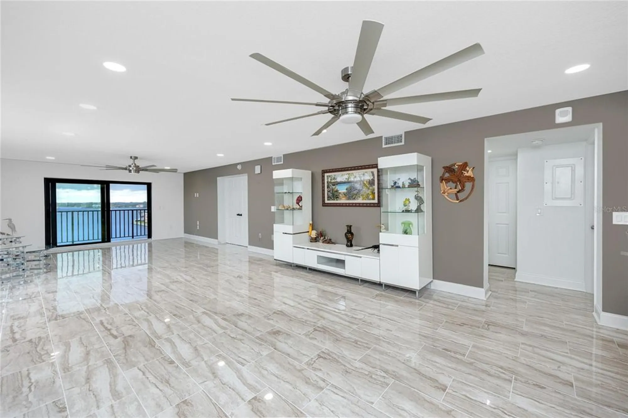 Property Slideshow image 15 of 54 | 7300 sun island dr 706, South Pasadena, FL, 33707