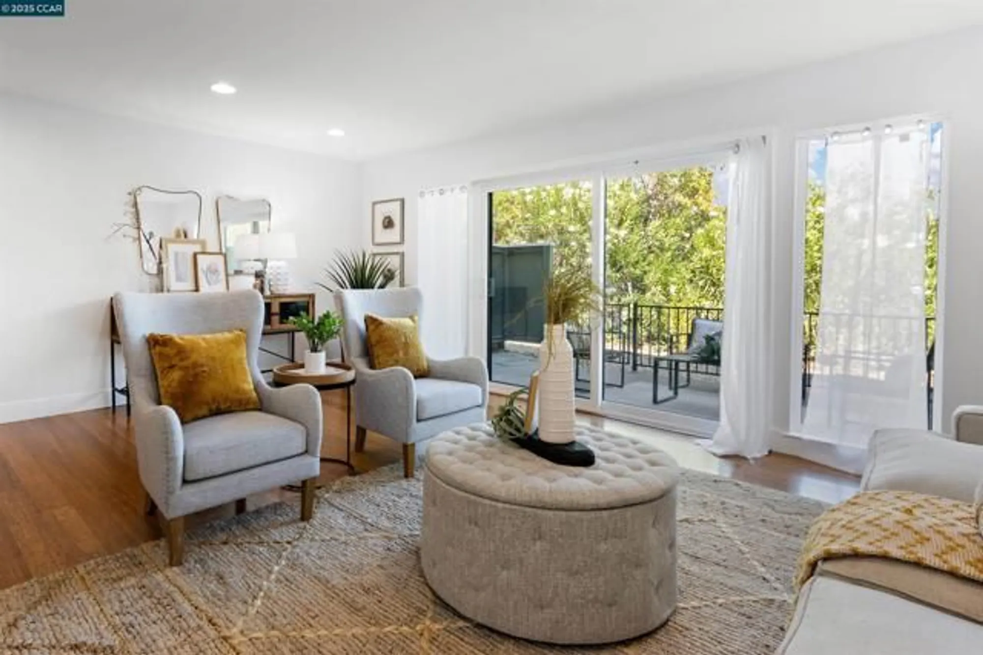 Property Slideshow image 1 of 29 | 1101 singingwood ct apt 4, Walnut Creek, CA, 94595