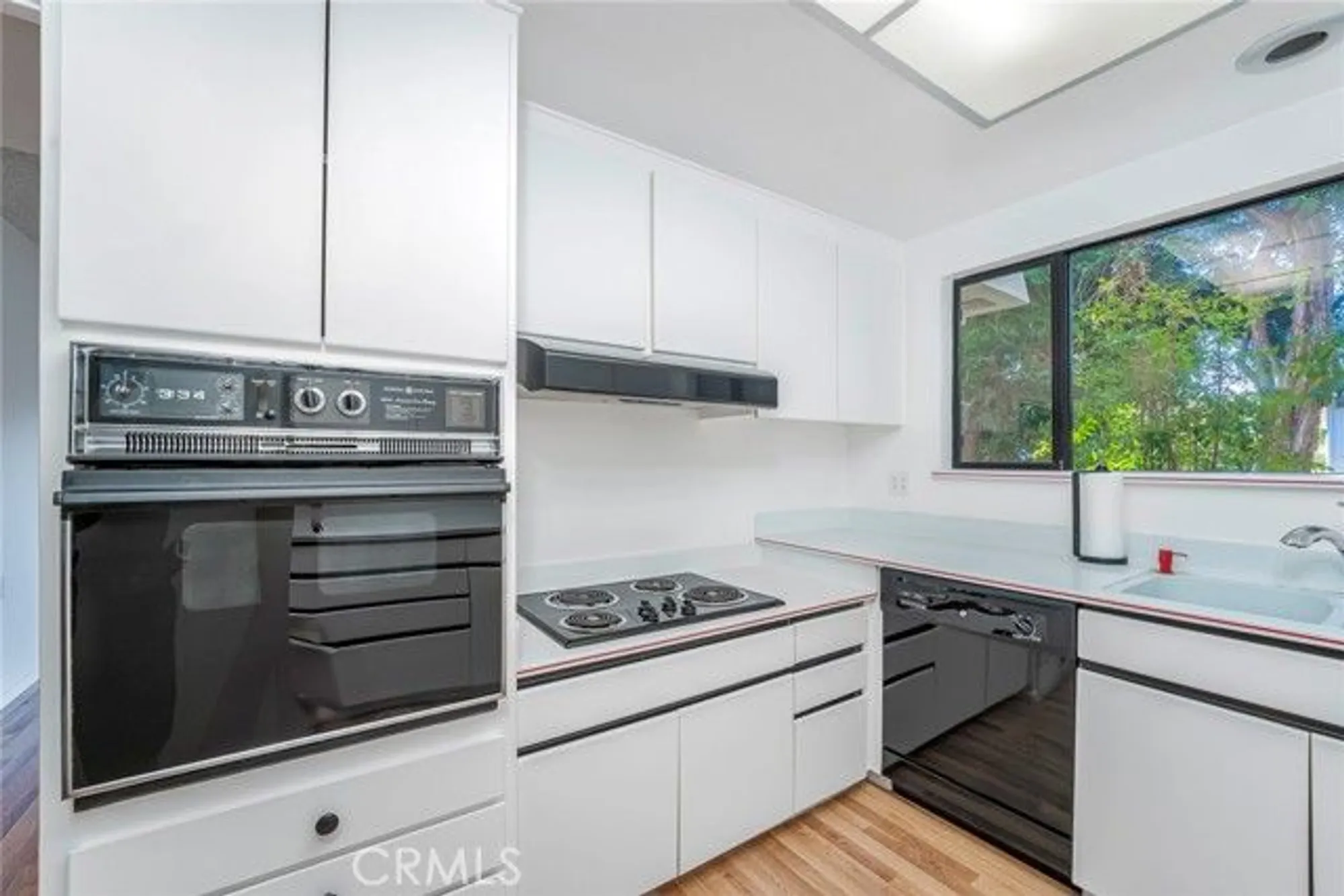 Property Slideshow image 10 of 40 | 936 avenida majorca, Laguna Woods, CA, 92637