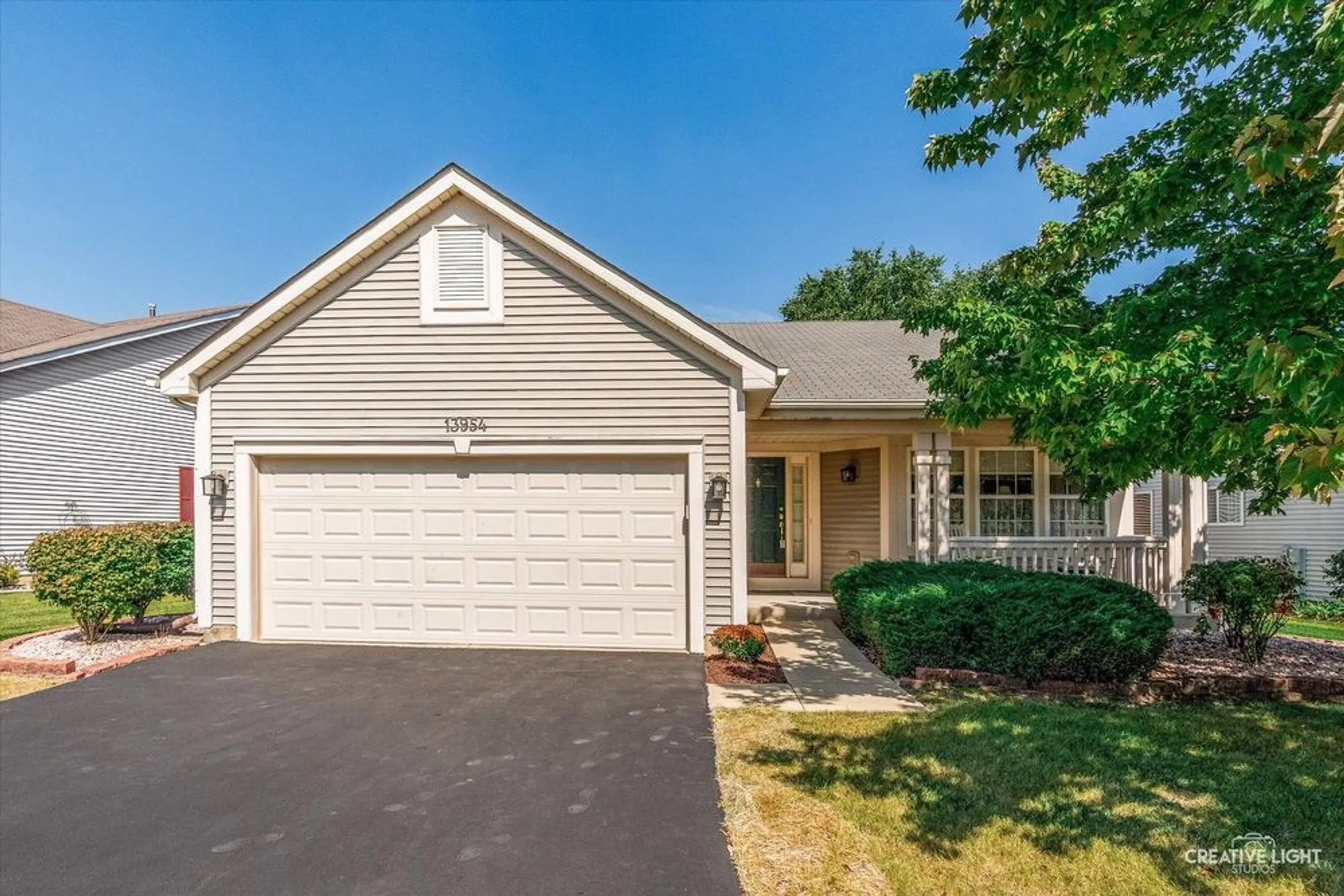 Property Slideshow image 2 of 54 | 13954 s tamarack dr, Plainfield, IL, 60544
