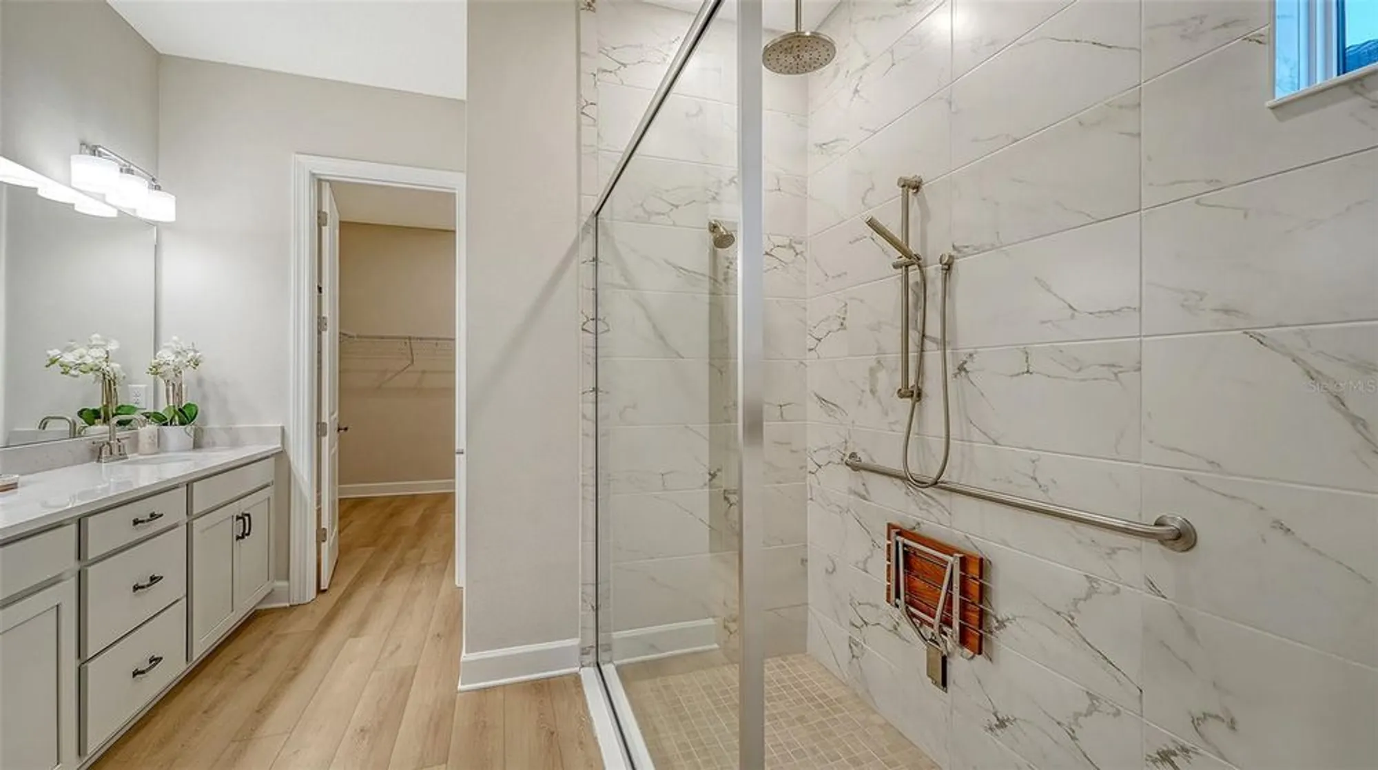 Property Slideshow image 31 of 90 | 16423 isola pl, Lakewood Ranch, FL, 34211