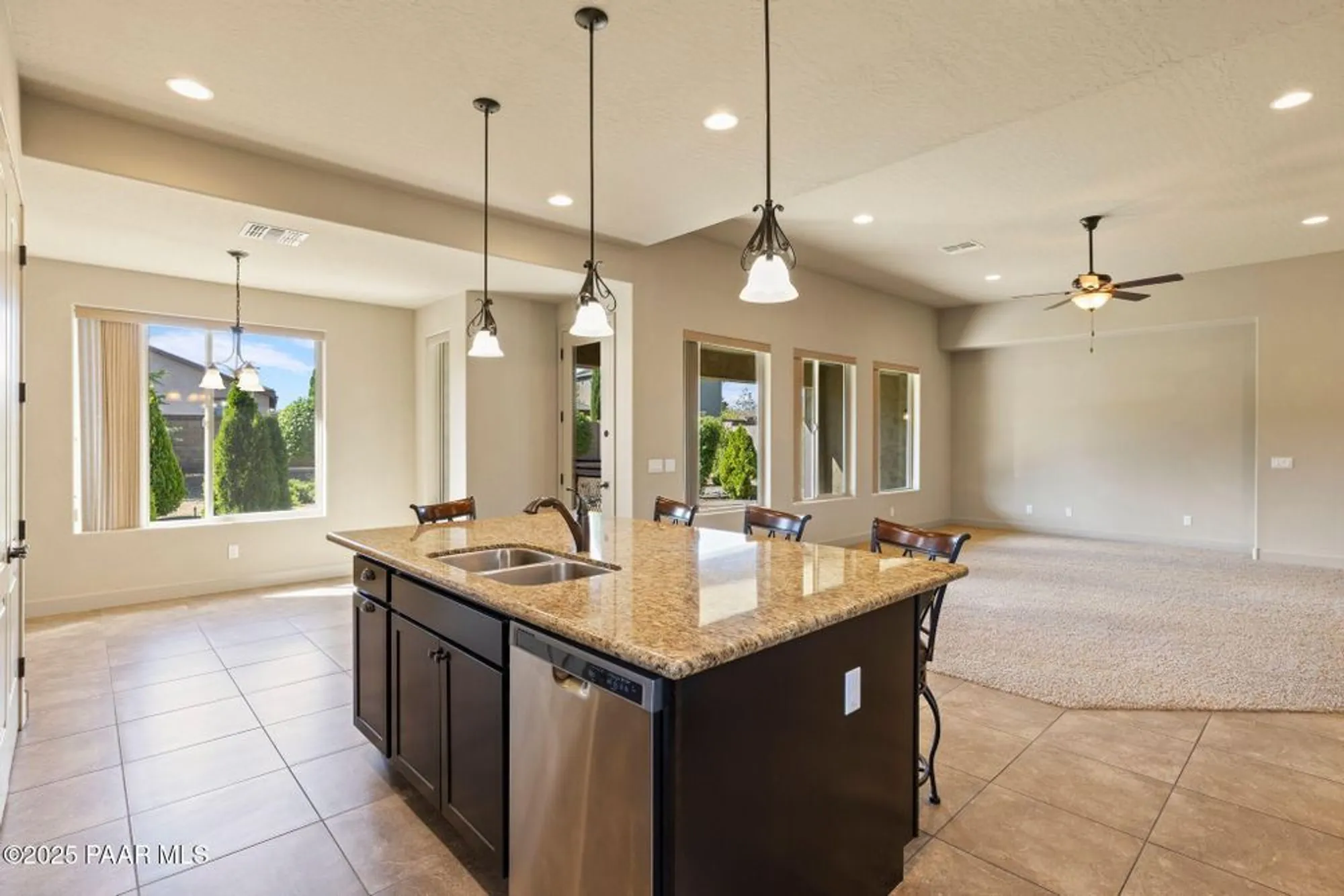 Property Slideshow image 16 of 57 | 8293 n zephyr cir, Prescott Valley, AZ, 86315