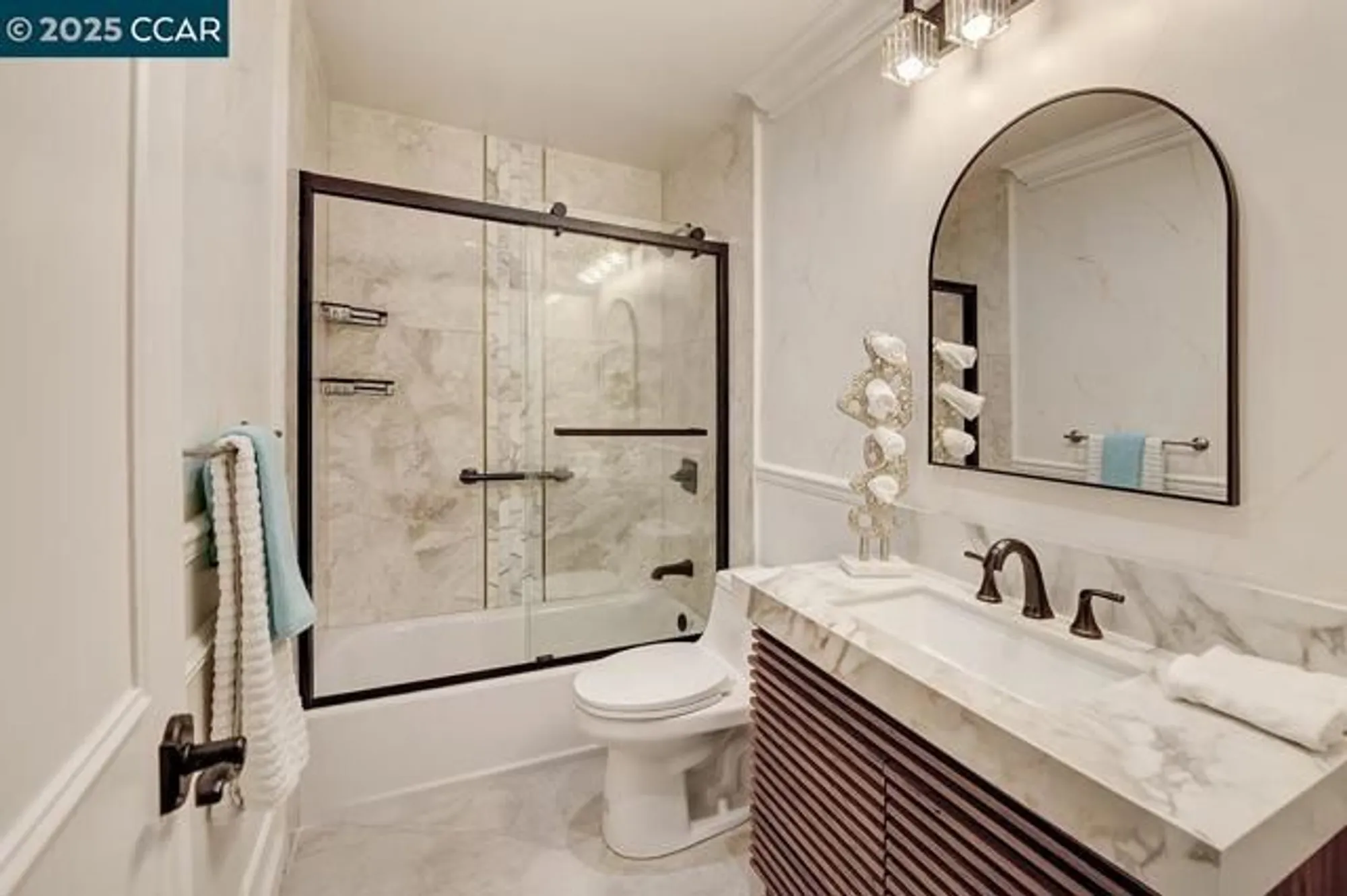 Property Slideshow image 19 of 51 | 2601 pine knoll dr 8, Walnut Creek, CA, 94595