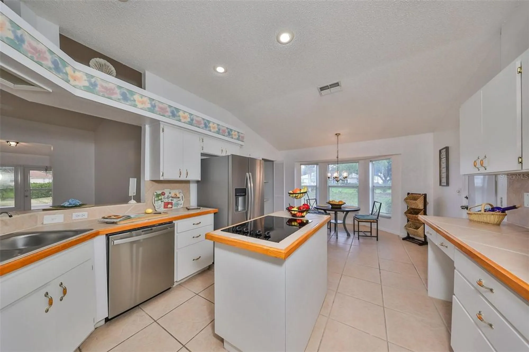 Property Slideshow image 8 of 42 | 902 mcdaniel st, Sun City Center, FL, 33573