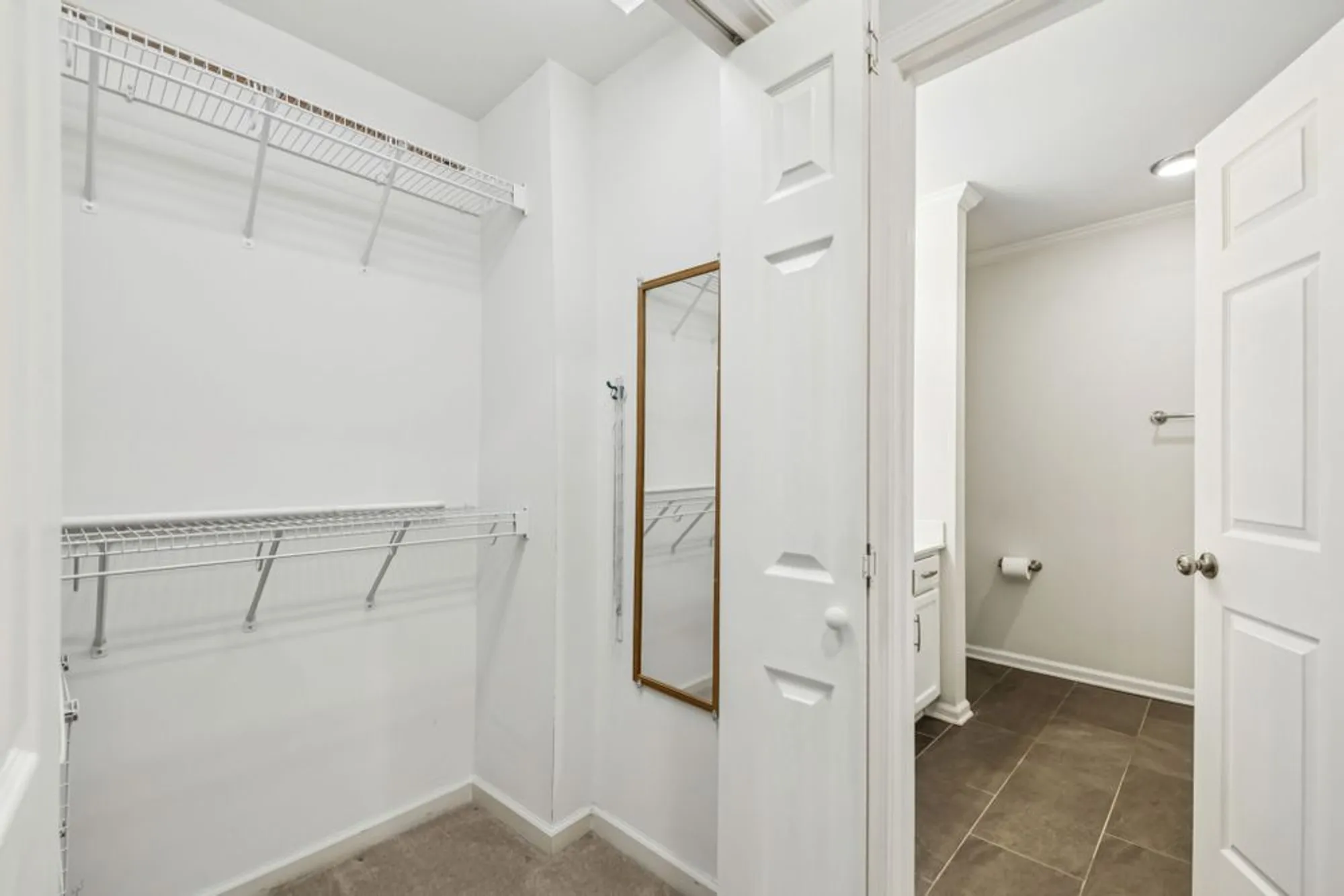 Property Slideshow image 19 of 27 | 423 forest glen cir, Murfreesboro, TN, 37128