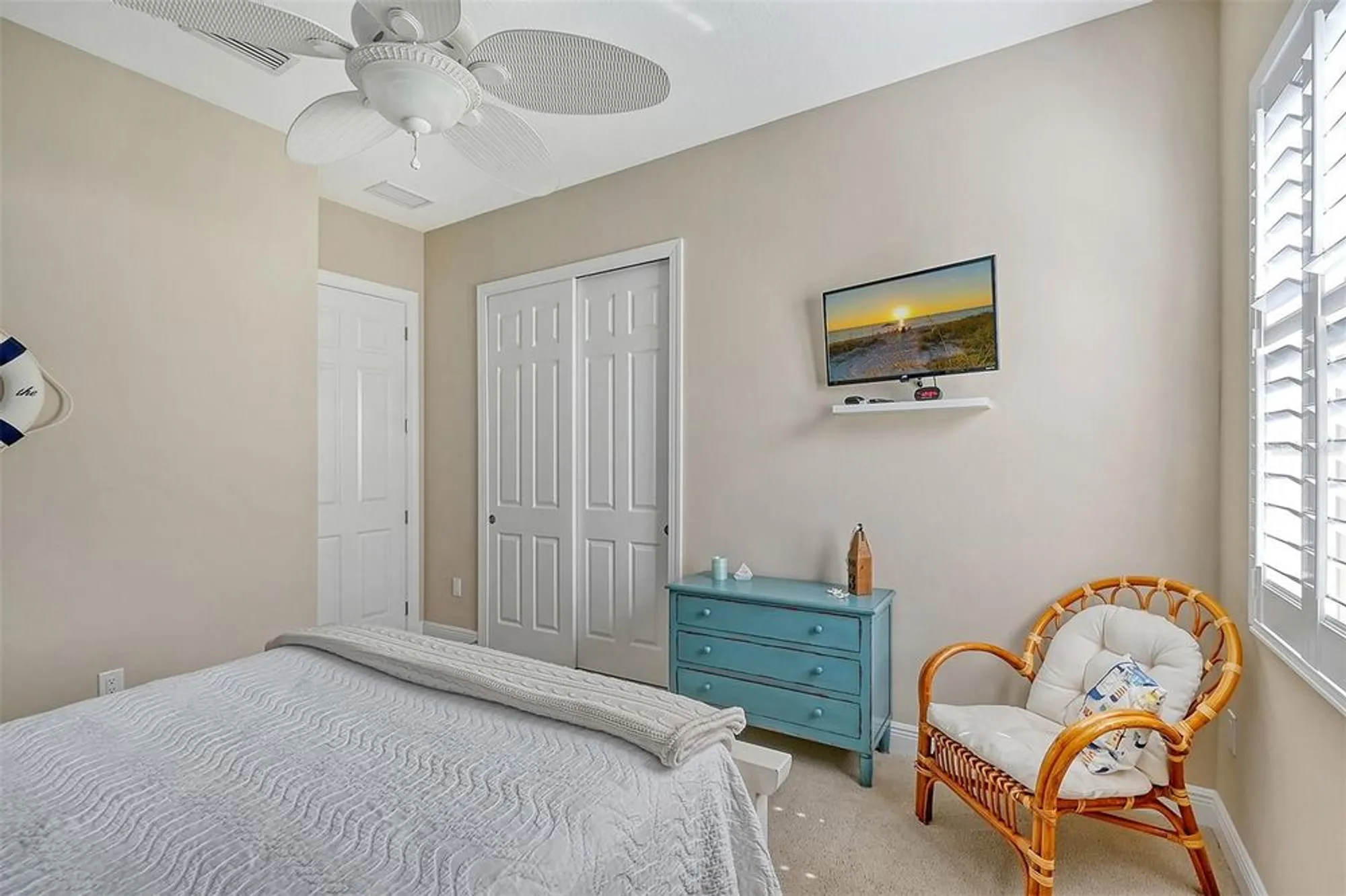 Property Slideshow image 33 of 100 | 1014 overlook ct, Bradenton, FL, 34208