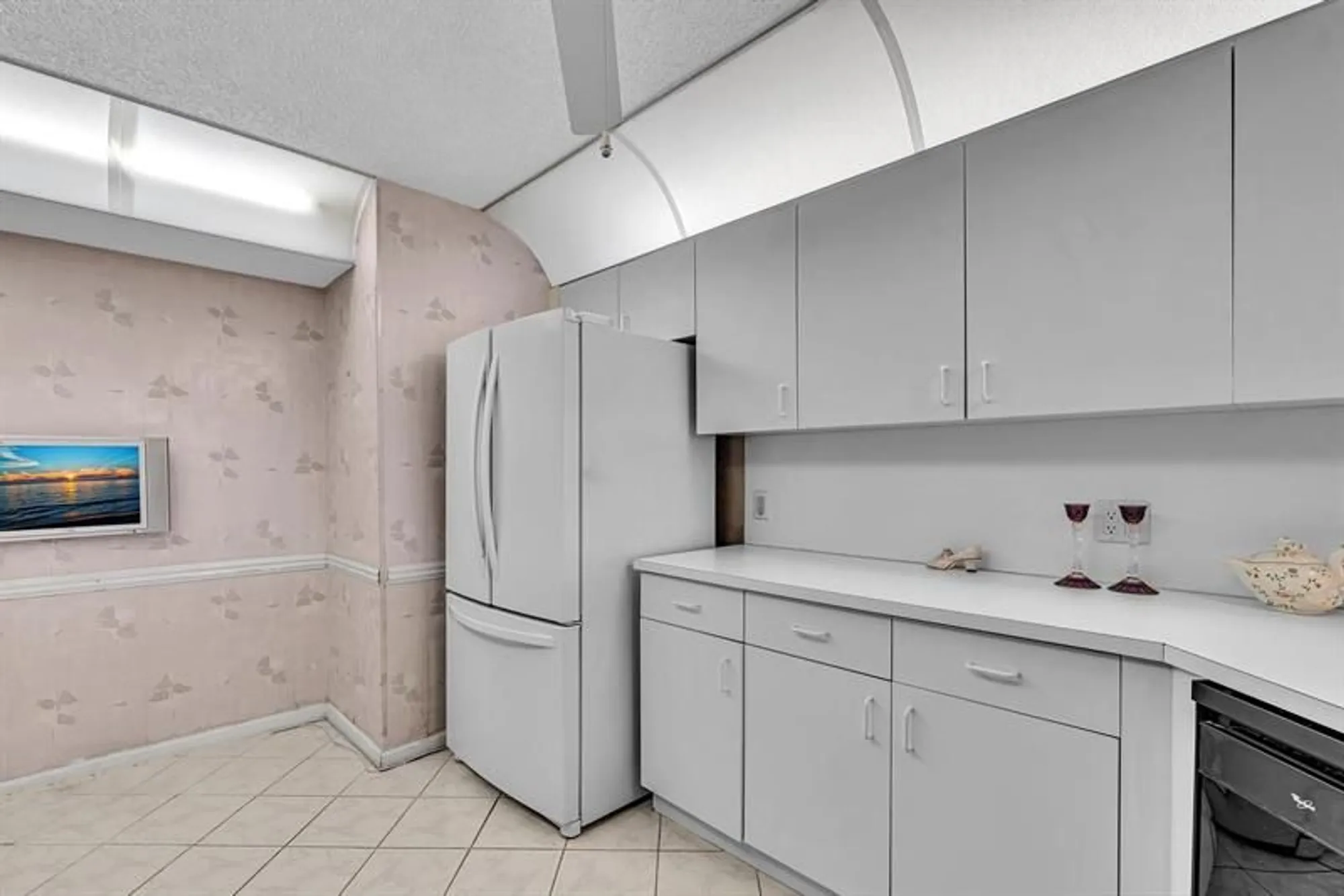 Property Slideshow image 12 of 81 | 7377 granville dr 311, Tamarac, FL, 33321