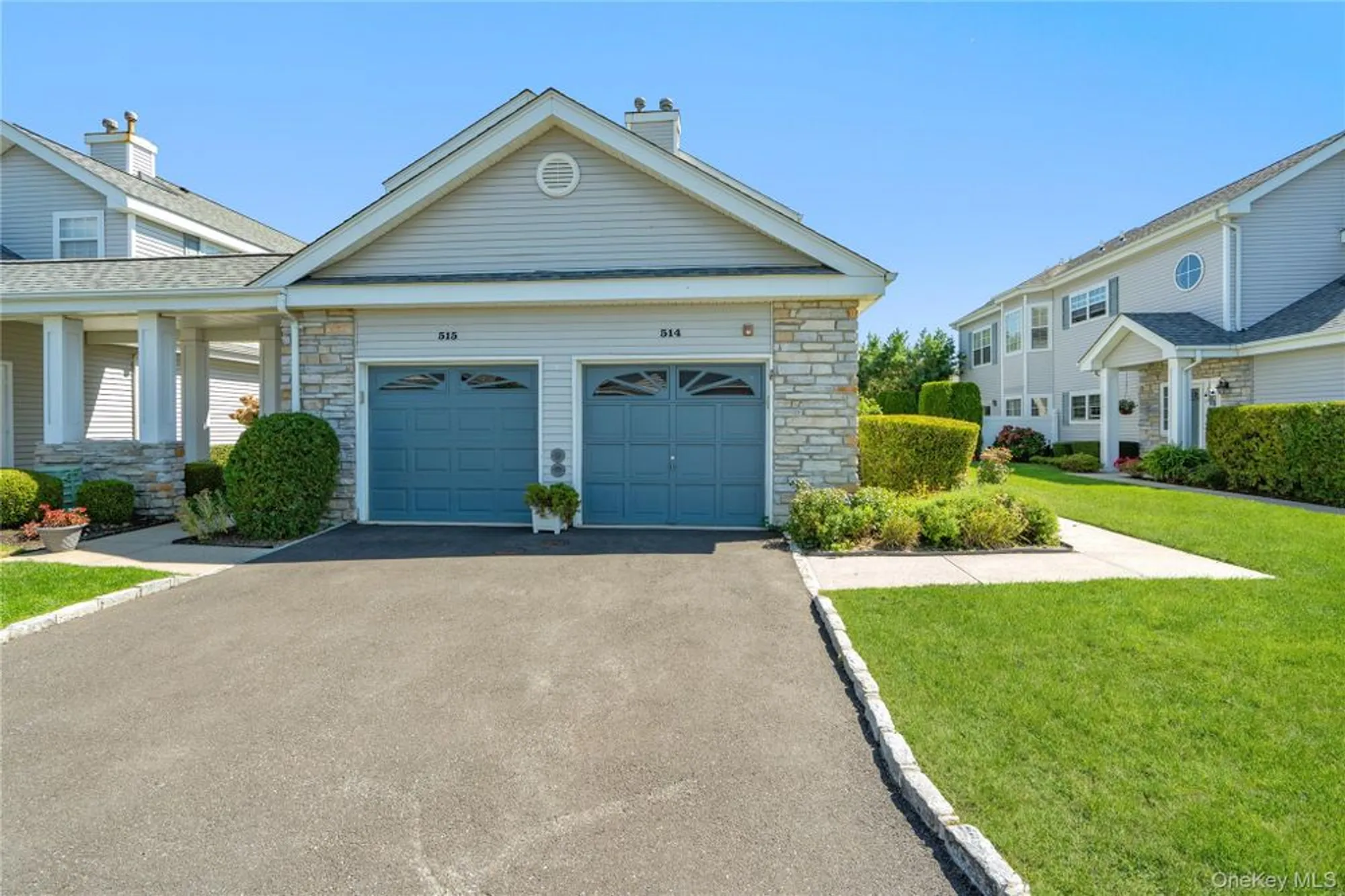 Property Slideshow image 3 of 32 | 514 highland ct # a3, Moriches, NY, 11955