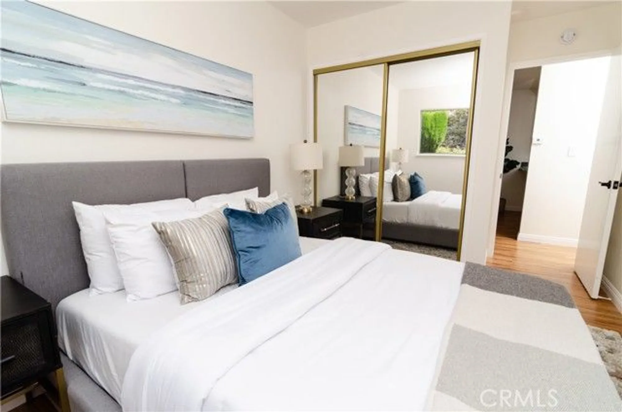 Property Slideshow image 34 of 44 | 26701 oak branch cir, Newhall, CA, 91321