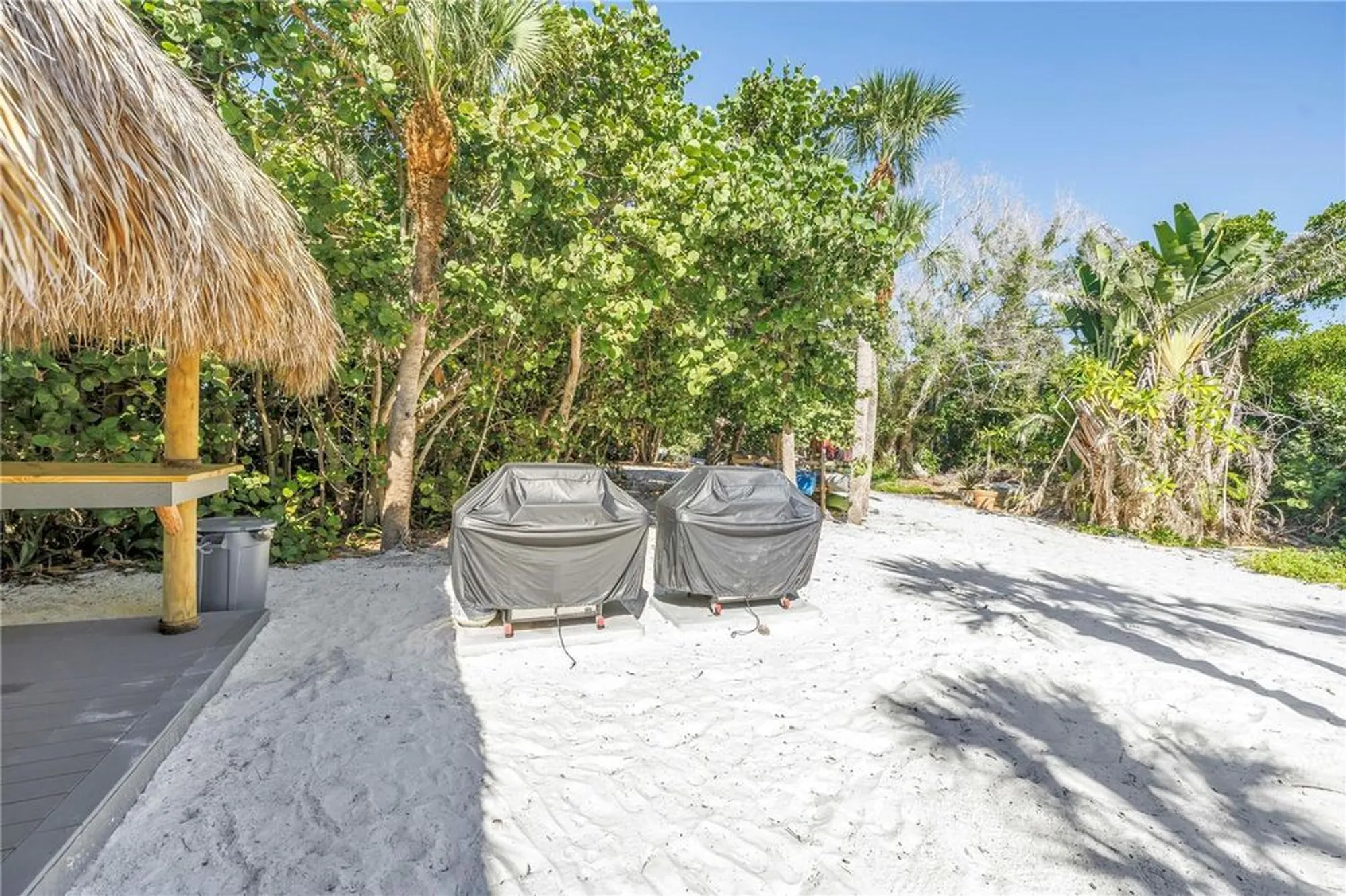 Property Slideshow image 48 of 60 | 111 whispering sands cir # v38, Sarasota, FL, 34242