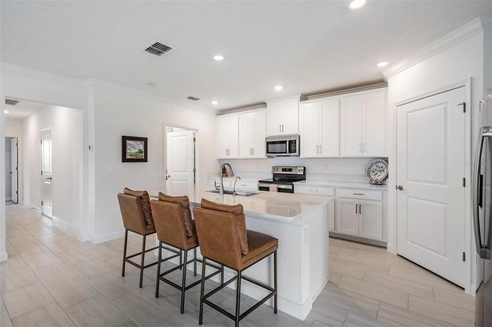 Property Slideshow image 21 of 93 | 10935 gable dig loop, San Antonio, FL, 33576