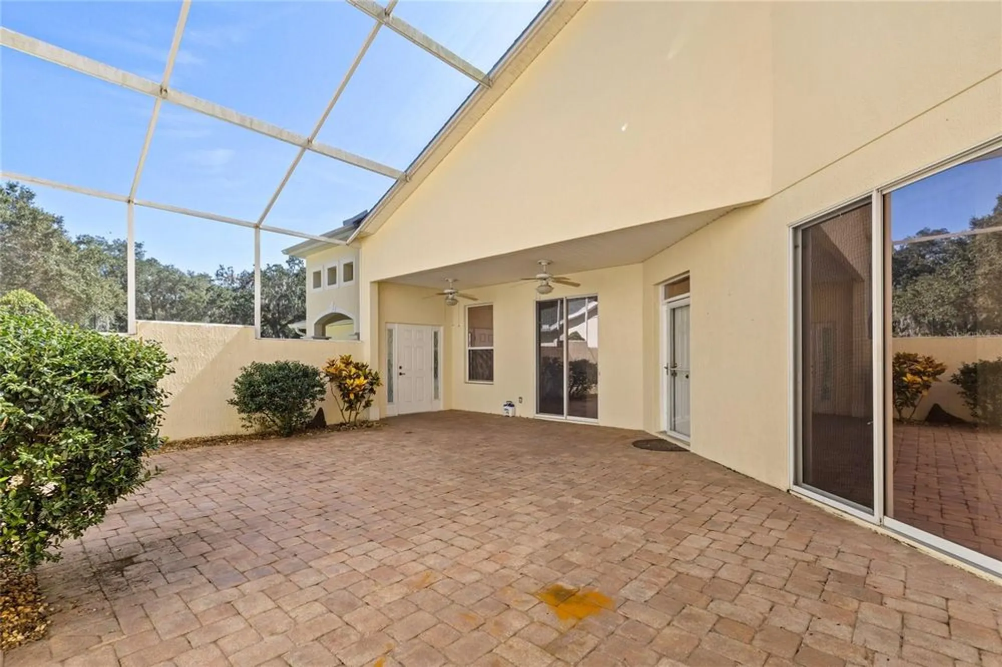 Property Slideshow image 7 of 25 | 461 glen arbor ln, Leesburg, FL, 34748