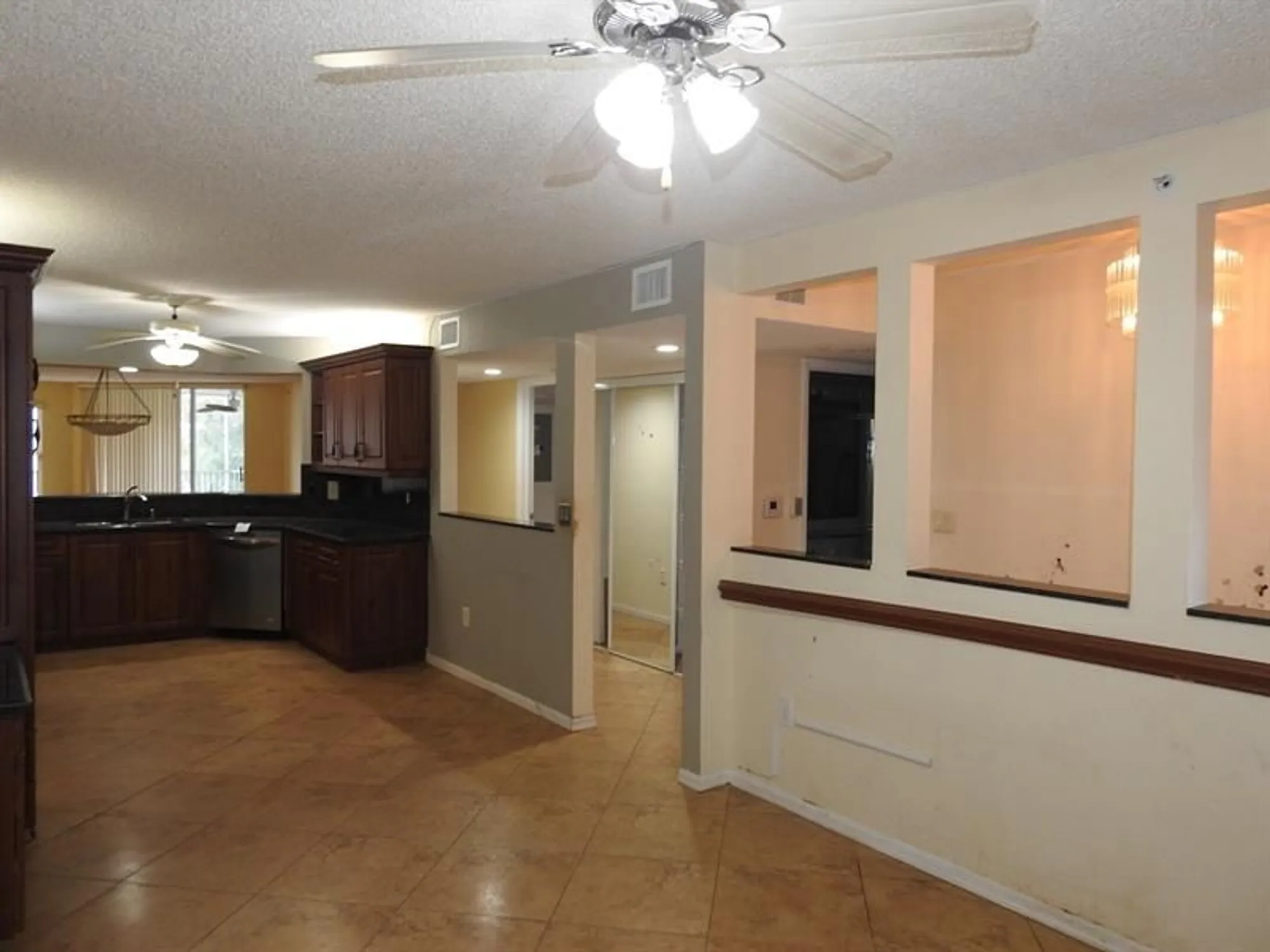 Property Slideshow image 4 of 26 | 7641 granville dr 209, Tamarac, FL, 33321