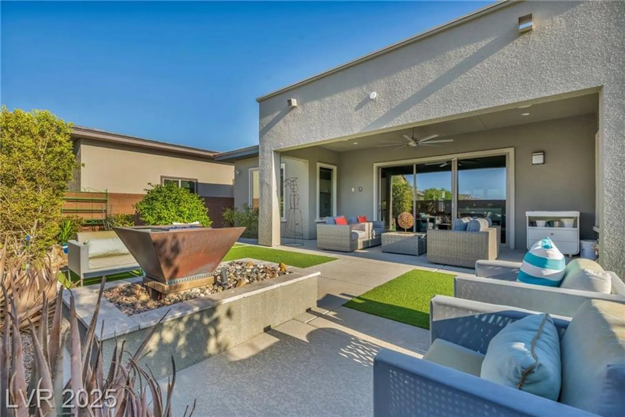 Property Slideshow image 45 of 87 | 9988 regency square ave, Las Vegas, NV, 89148