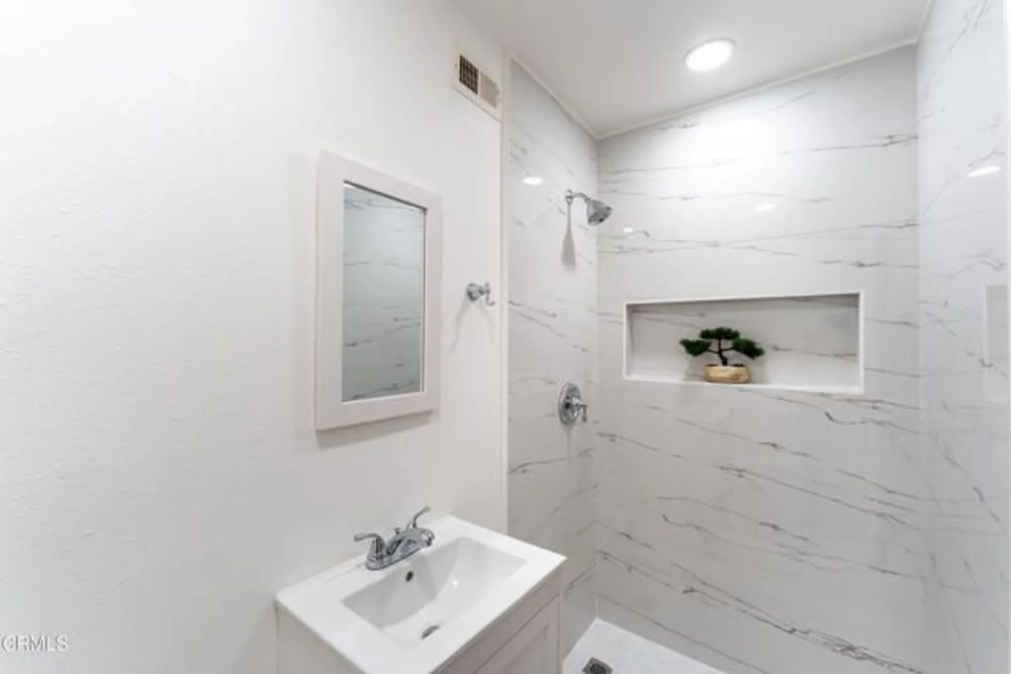 Property Slideshow image 23 of 38 | 11225 village 11, Camarillo, CA, 93012