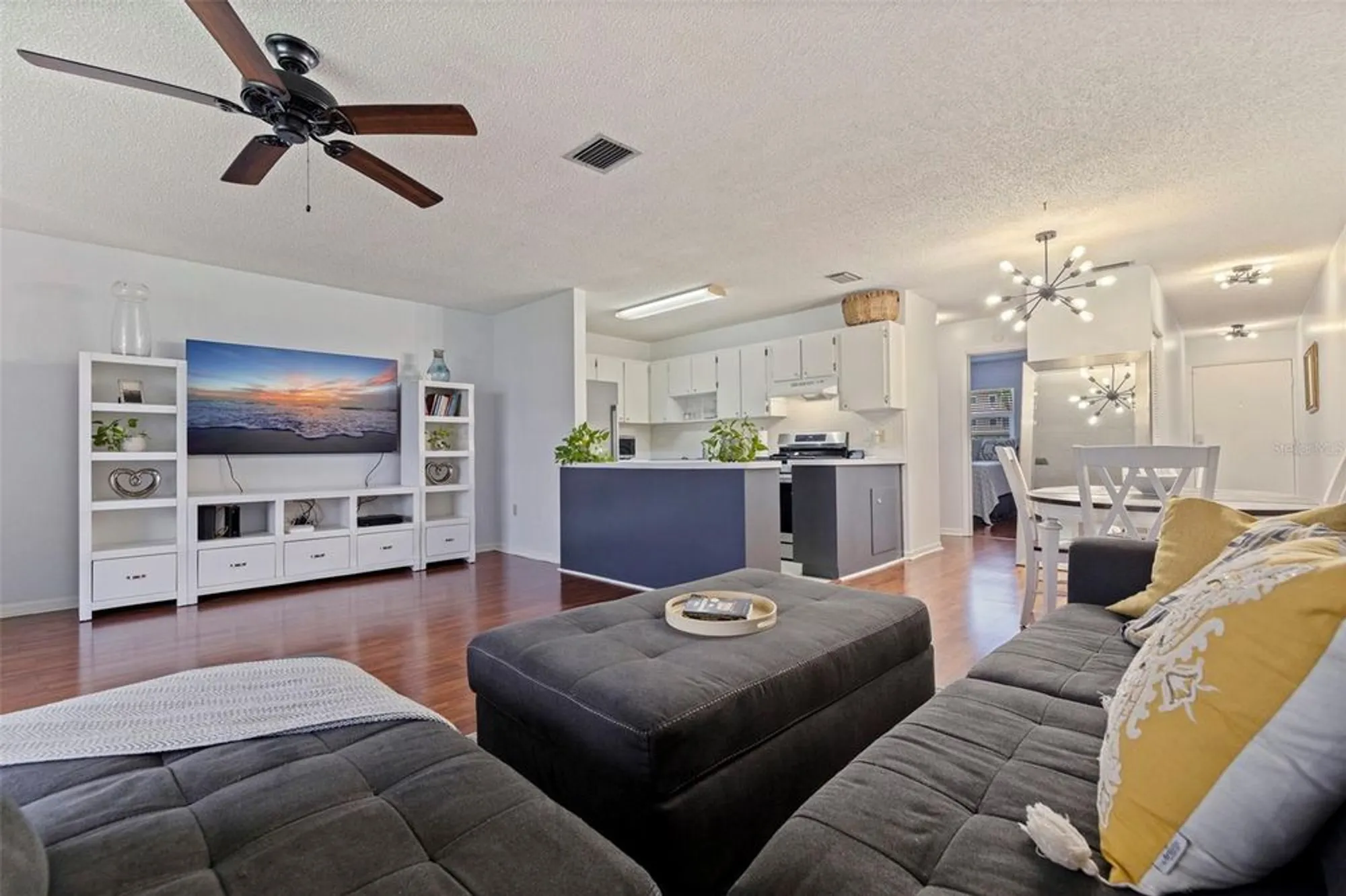 Property Slideshow image 9 of 40 | 5603 80th st n unit 107, Saint Petersburg, FL, 33709