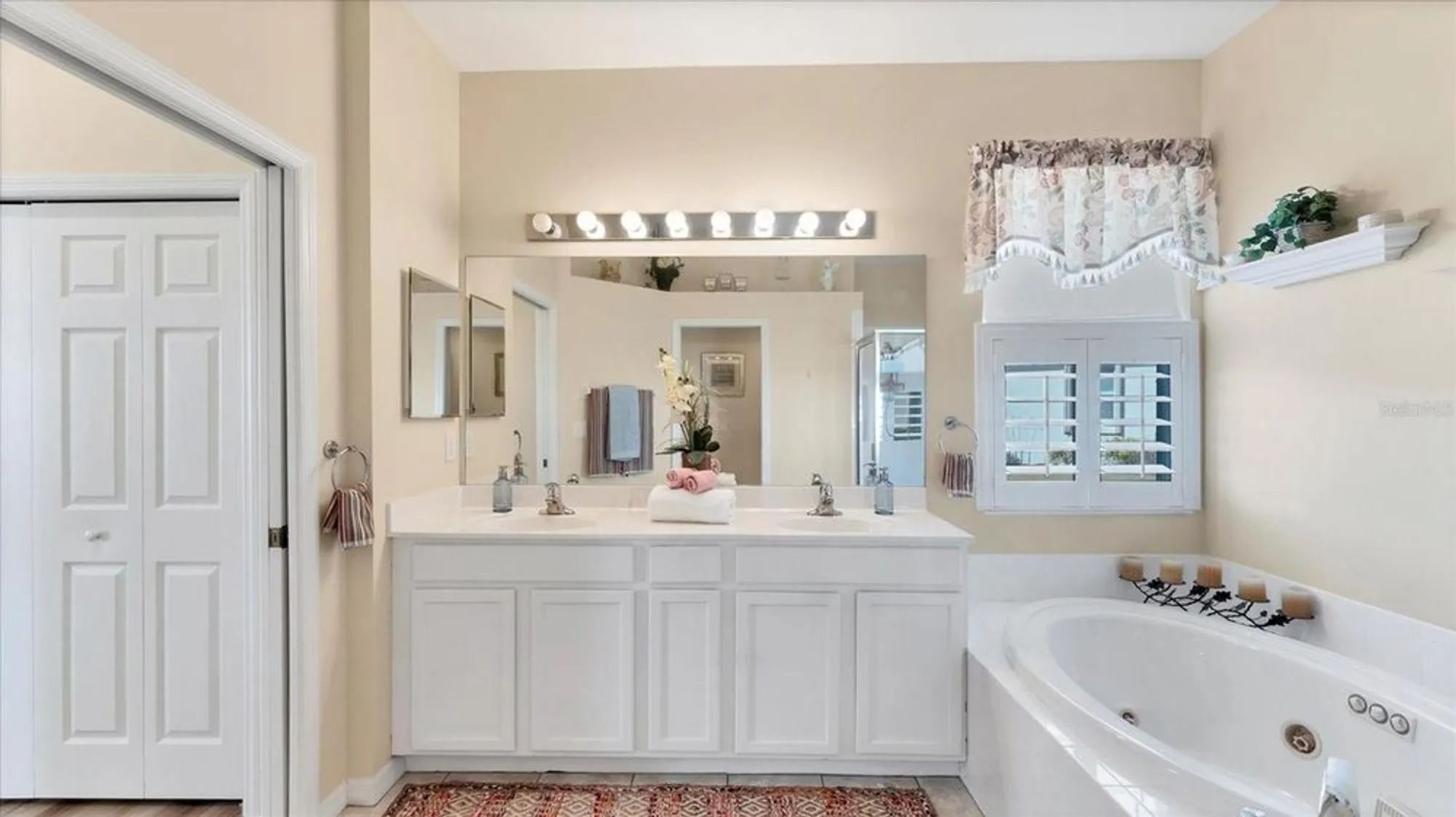 Property Slideshow image 29 of 79 | 5749 white jasmine way, North Port, FL, 34287