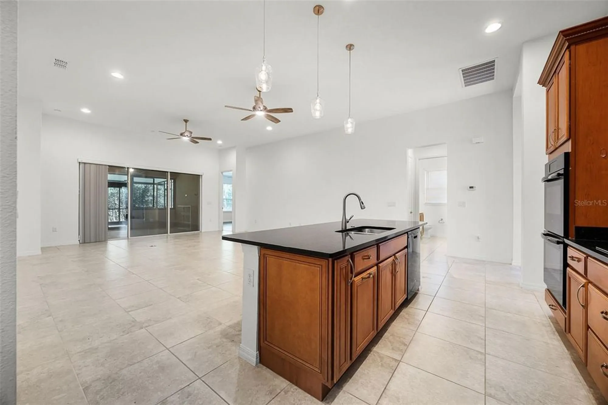 Property Slideshow image 27 of 94 | 780 mystic hill ct, Poinciana, FL, 34759