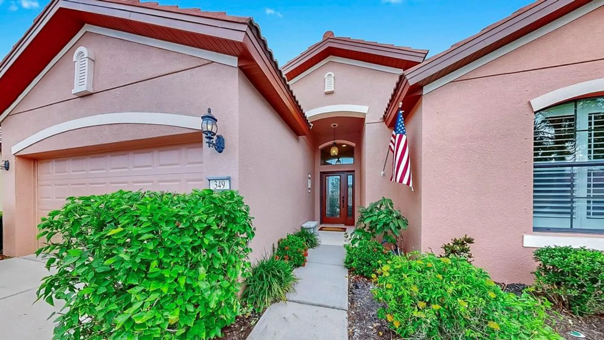 Property Slideshow image 2 of 33 | 349 laurel falls dr, Apollo Beach, FL, 33572