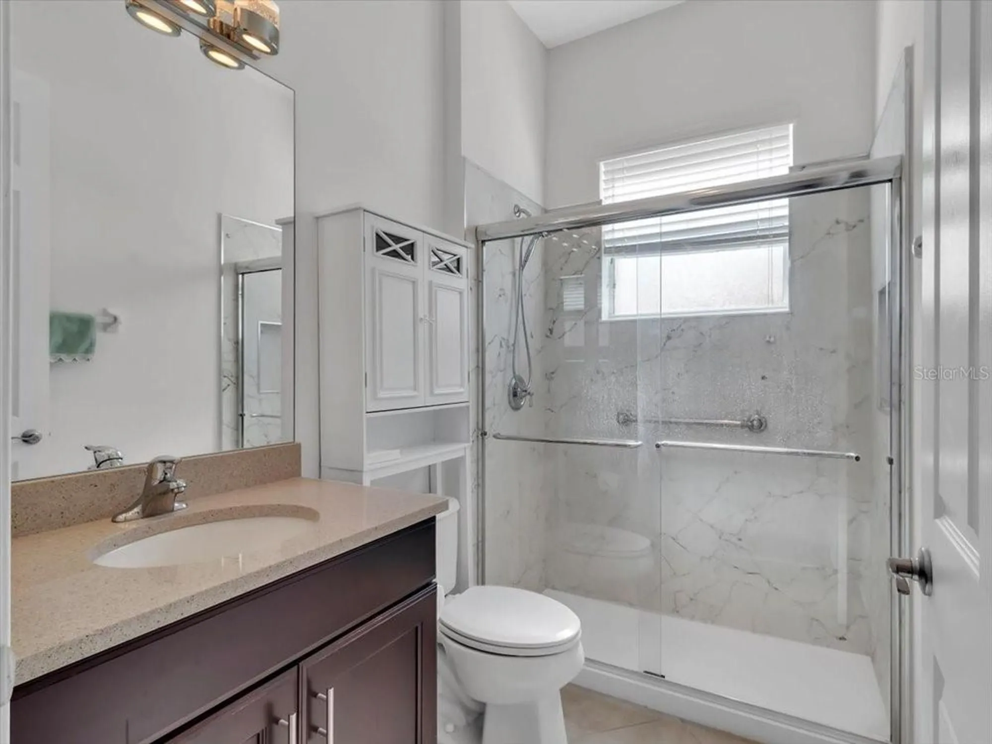 Property Slideshow image 25 of 76 | 16308 garnet glen pl, Wimauma, FL, 33598