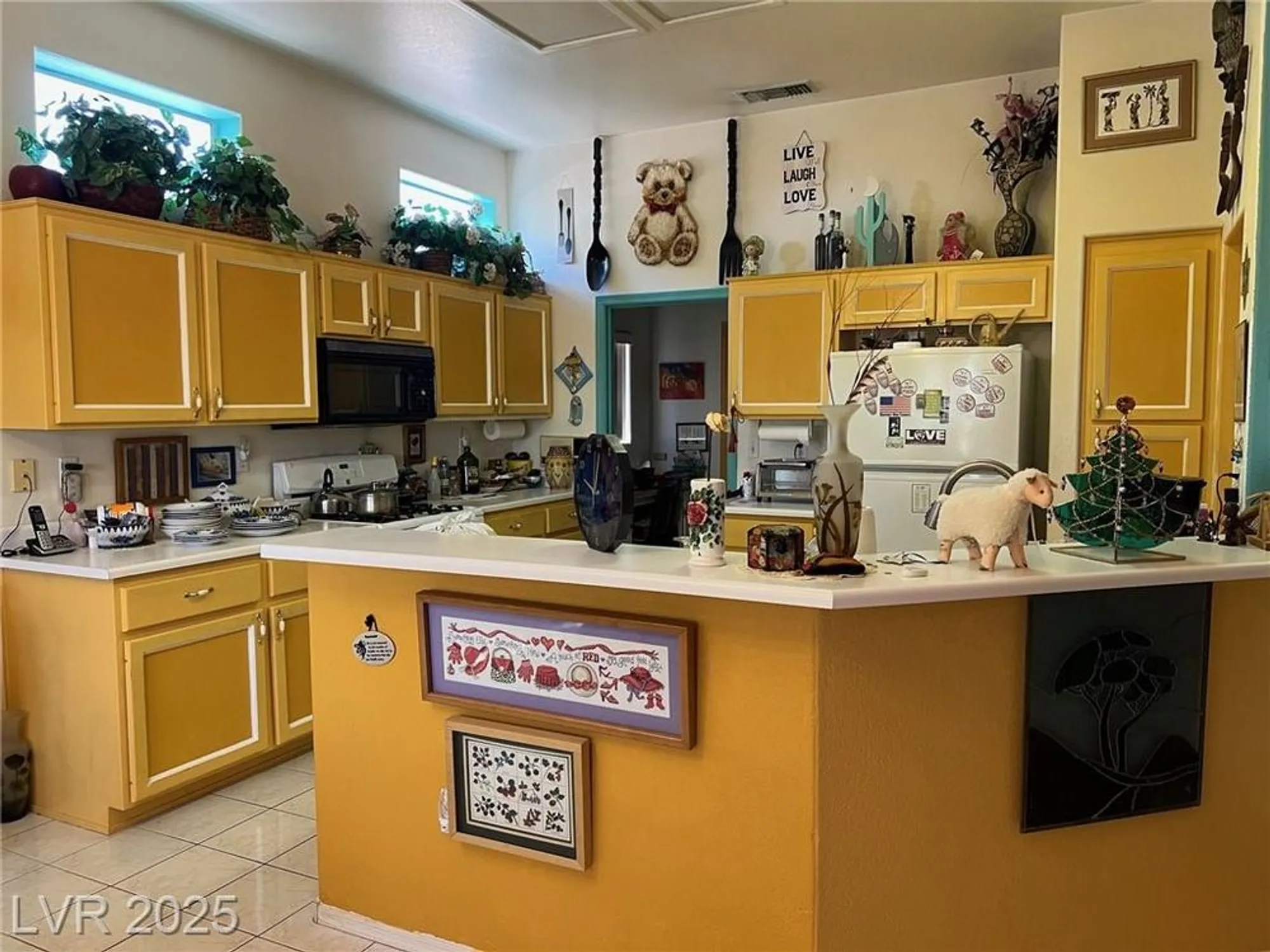 Property Slideshow image 8 of 21 | 3028 ripon dr, Las Vegas, NV, 89134