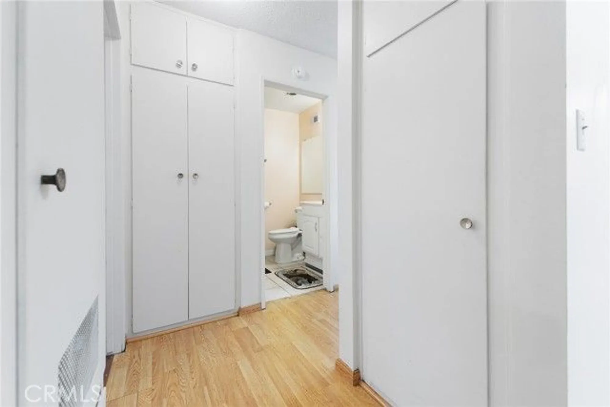 Property Slideshow image 17 of 25 | 1461 w mayberry ave, Hemet, CA, 92543