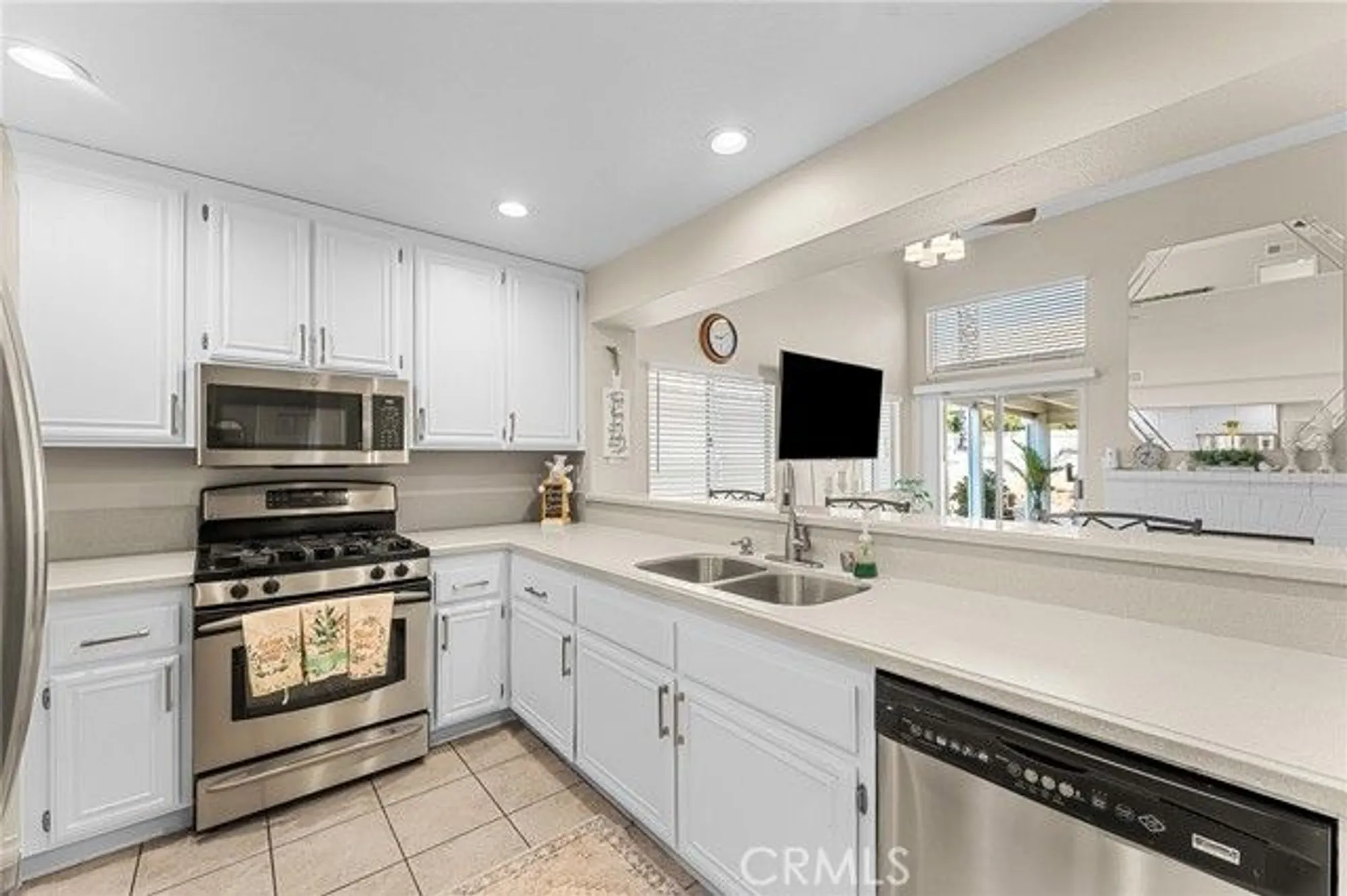 Property Slideshow image 16 of 44 | 1173 fairway oaks ave, Banning, CA, 92220