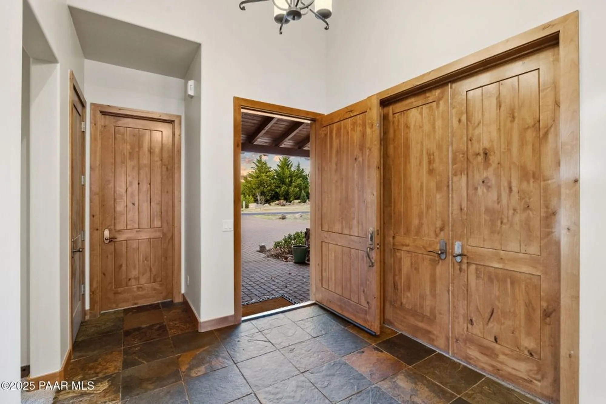 Property Slideshow image 11 of 80 | 5727 w johnny mullins dr, Prescott, AZ, 86305