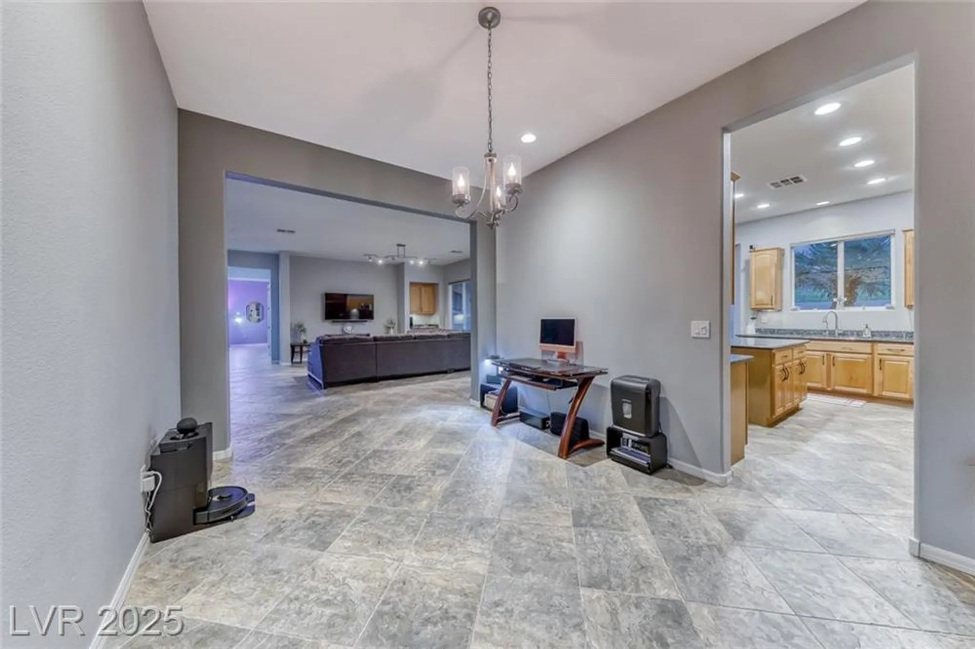 Property Slideshow image 21 of 67 | 2142 sandstone cliffs dr, Henderson, NV, 89044