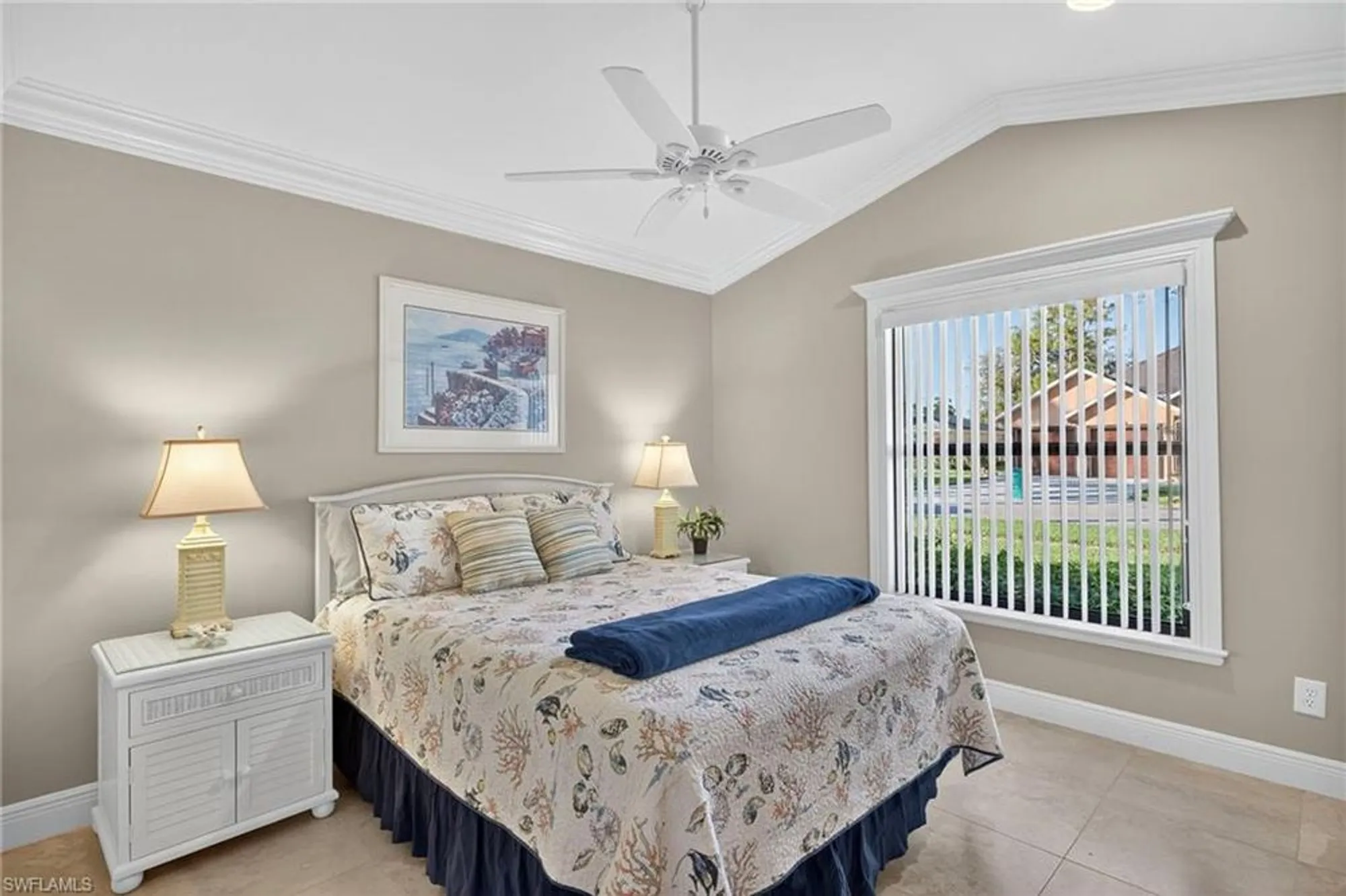 Property Slideshow image 18 of 27 | 150 estelle dr, Naples, FL, 34112
