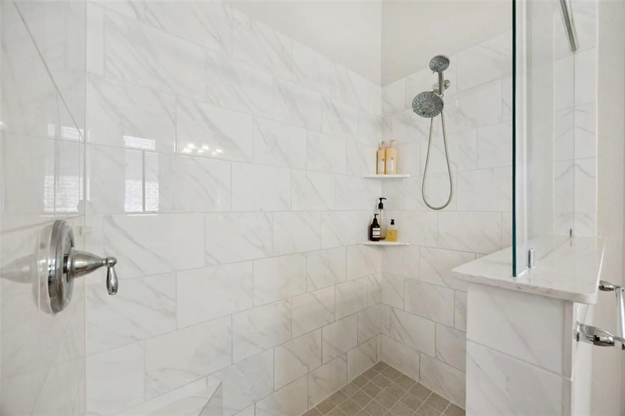 Property Slideshow image 20 of 33 | 2732 promenade, The Colony, TX, 75056